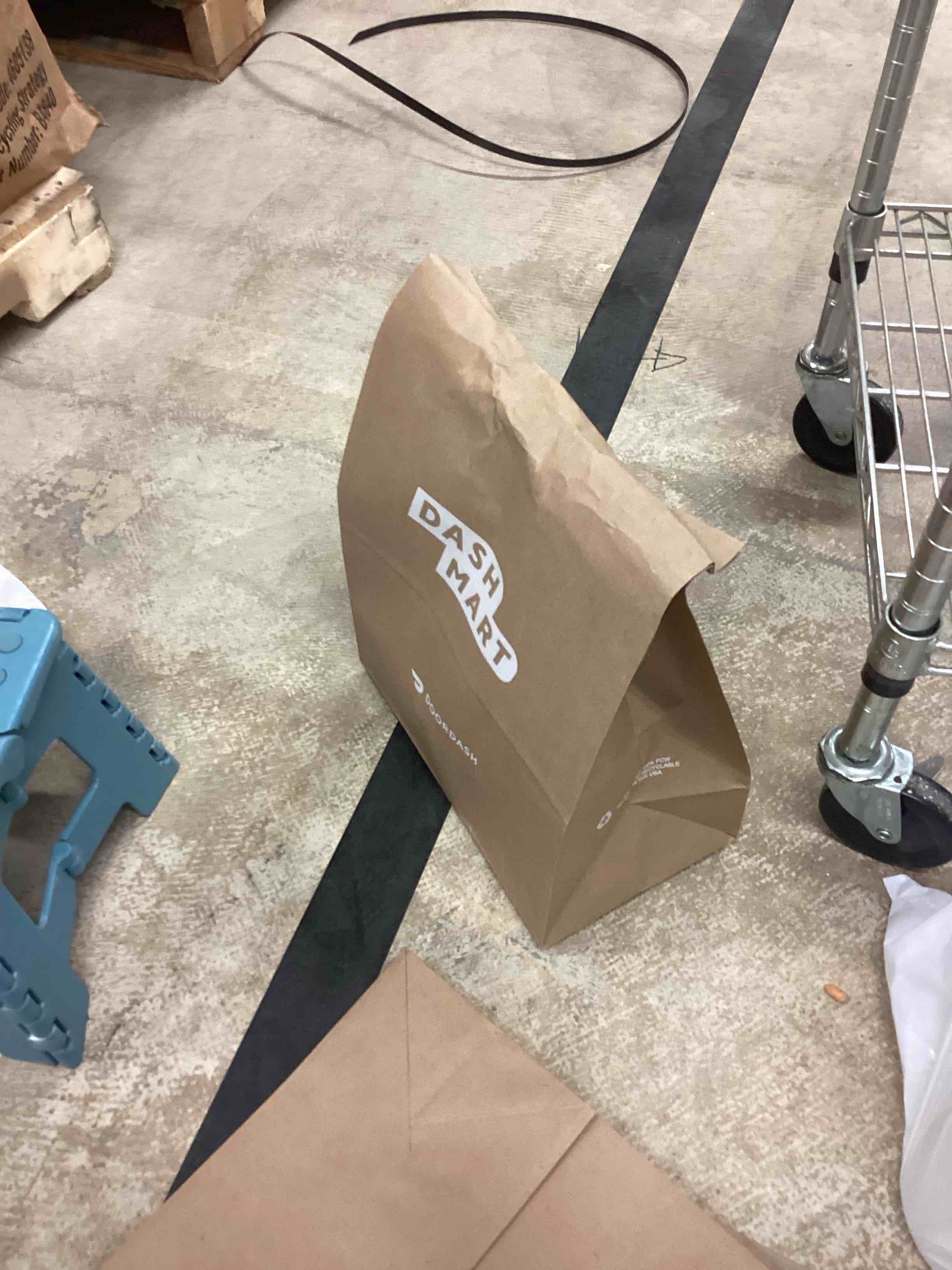 https://s3.amazonaws.com/lotting-images-prod/bidfta/GRA1653846_1756736458903.jpeg
