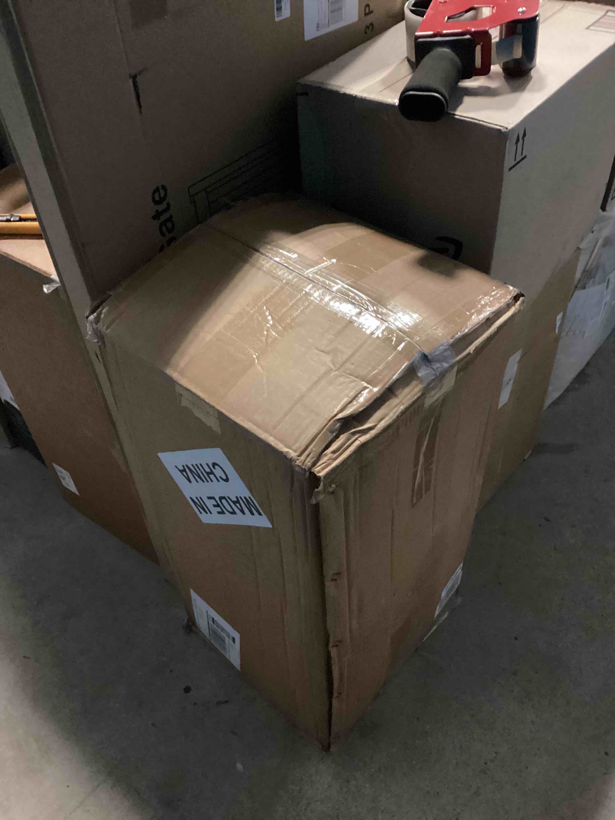 https://s3.amazonaws.com/lotting-images-prod/bidfta/GRA1663110_1743776478718.jpeg