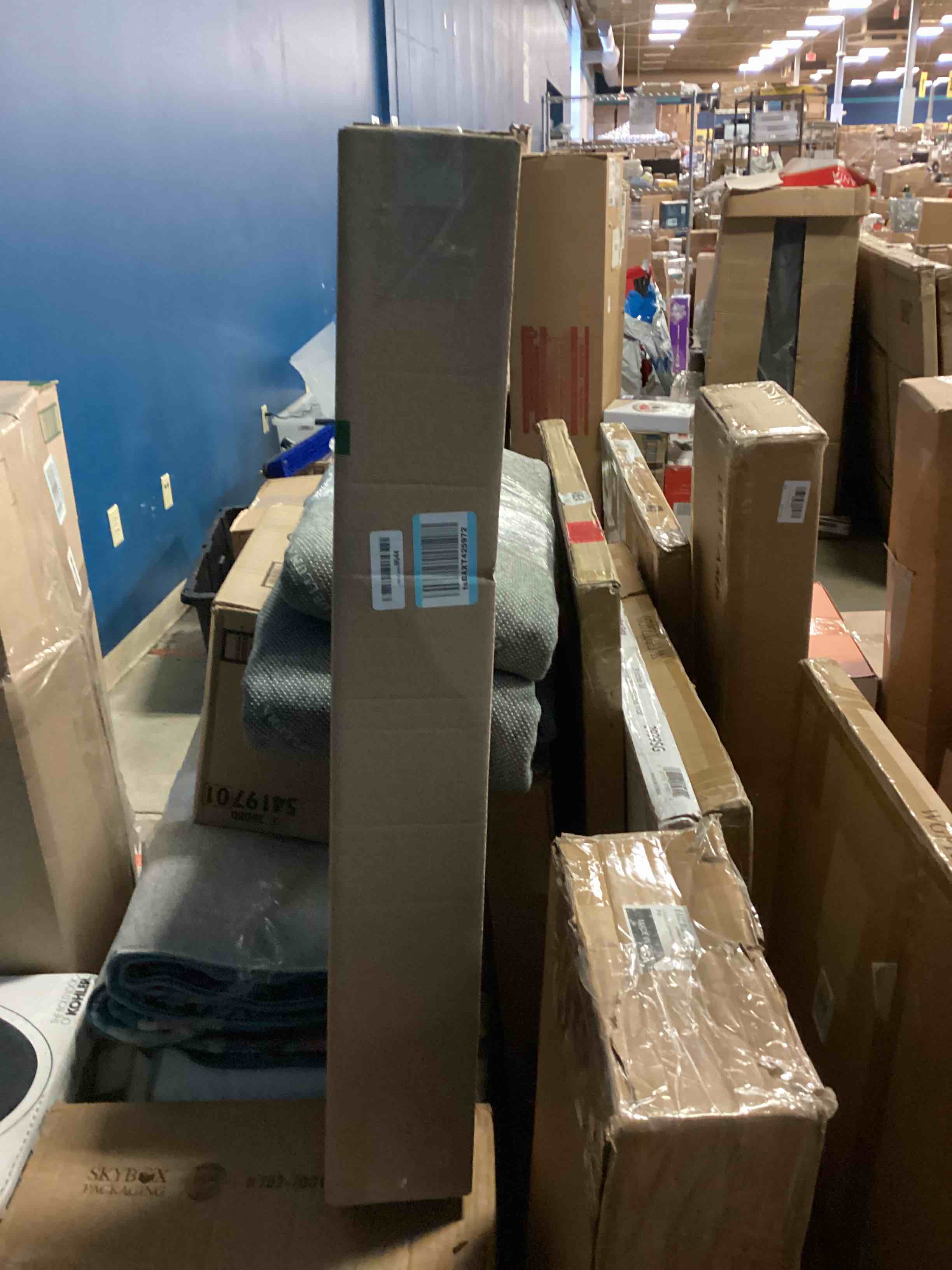 https://s3.amazonaws.com/lotting-images-prod/bidfta/GRA1663114_1743777574895.jpeg