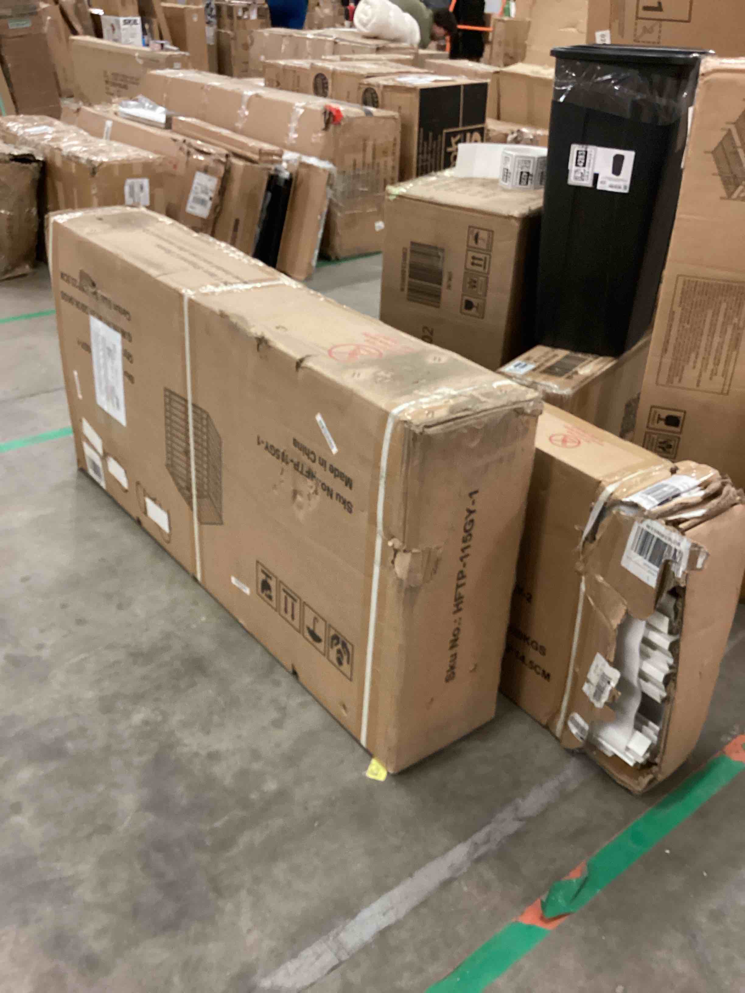 https://s3.amazonaws.com/lotting-images-prod/bidfta/GRA1664285_1745348640560.jpeg