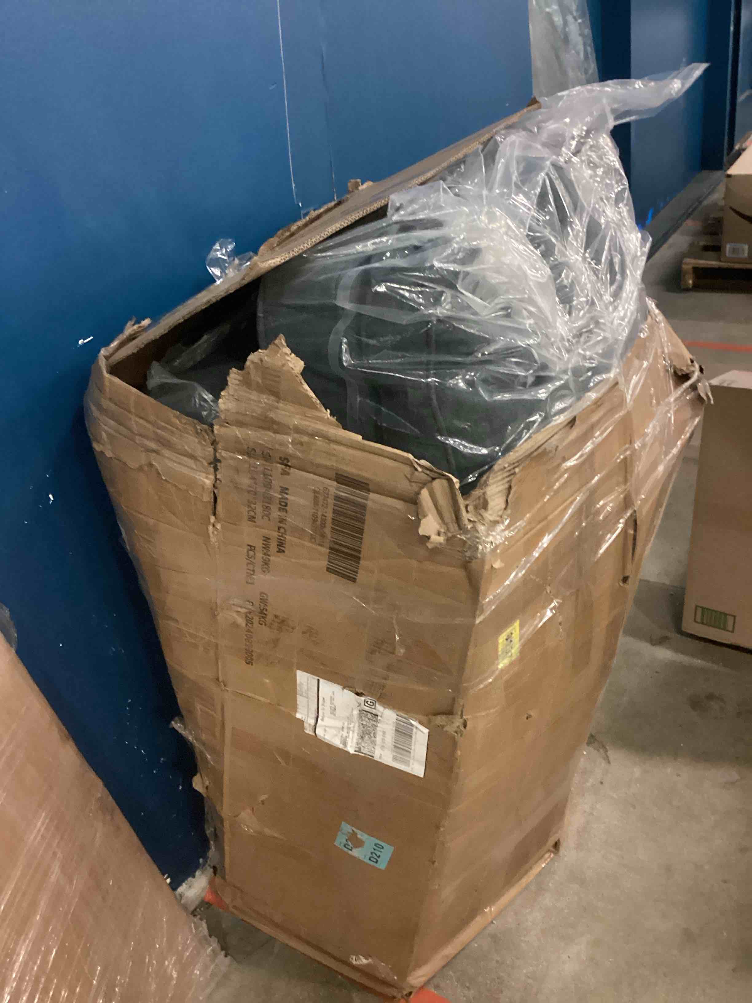 https://s3.amazonaws.com/lotting-images-prod/bidfta/GRA1664665_1745935609424.jpeg