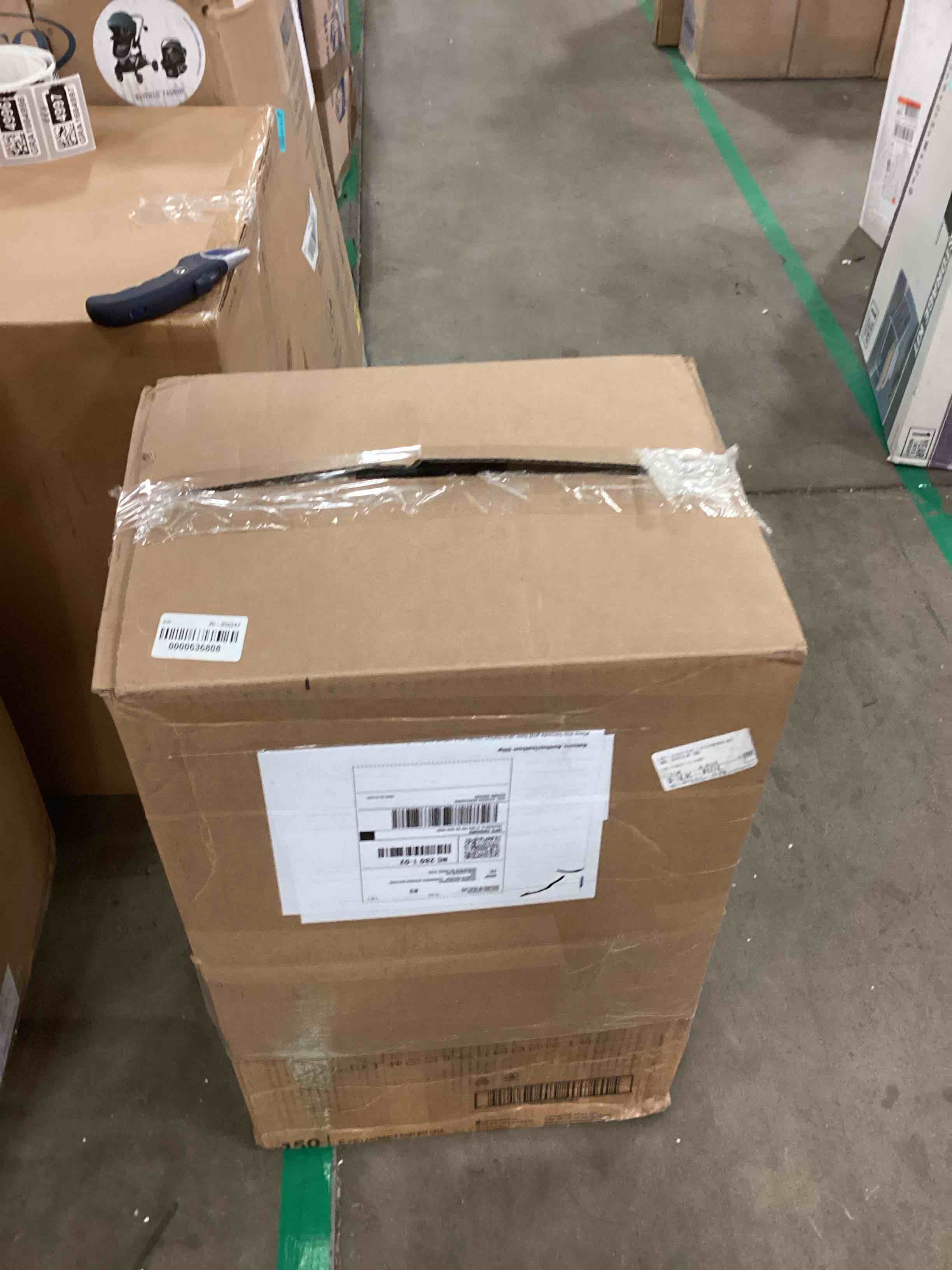 https://s3.amazonaws.com/lotting-images-prod/bidfta/GRA1664997_1746468483733.jpeg