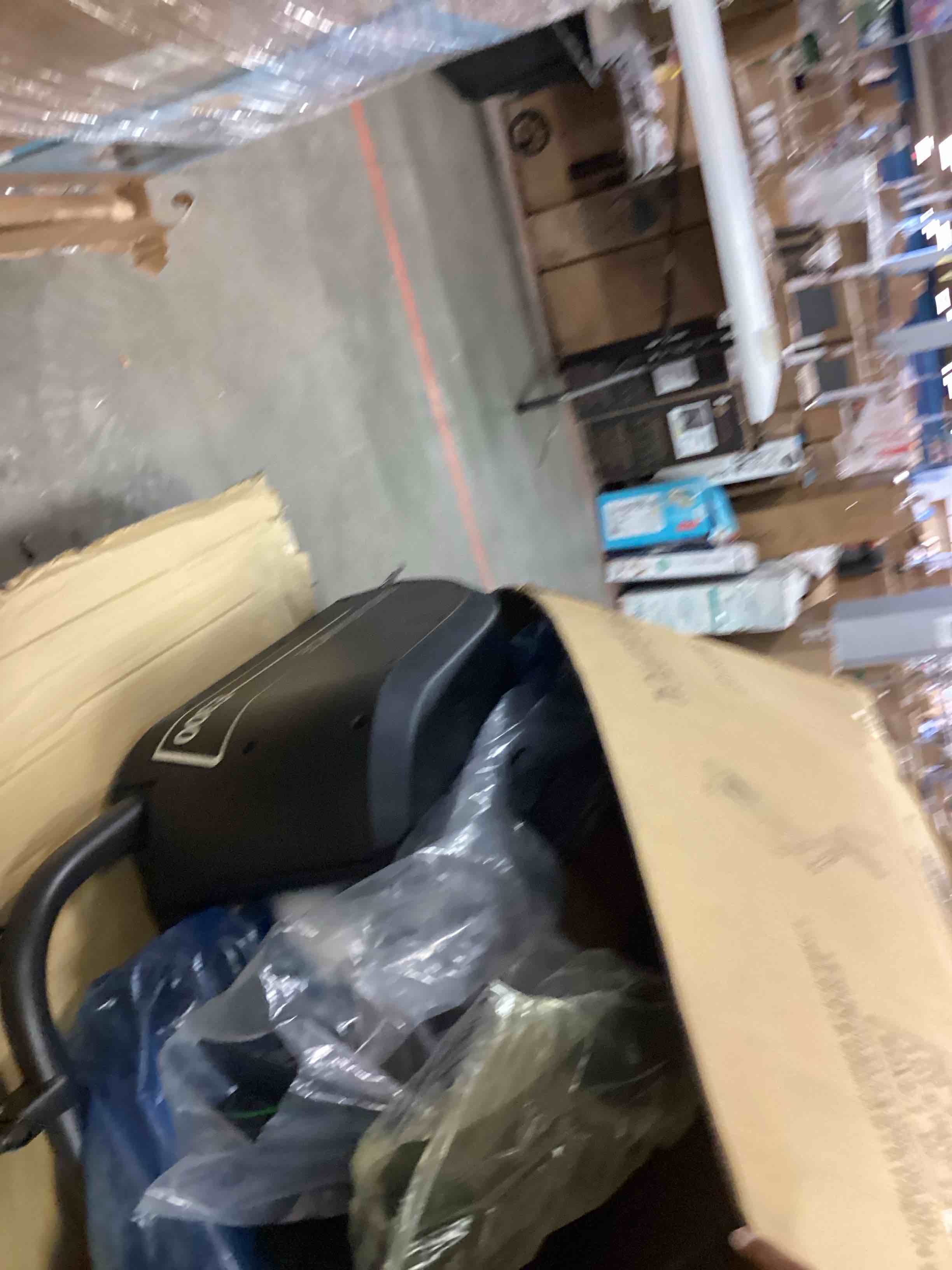 https://s3.amazonaws.com/lotting-images-prod/bidfta/GRA1665053_1746640312449.jpeg