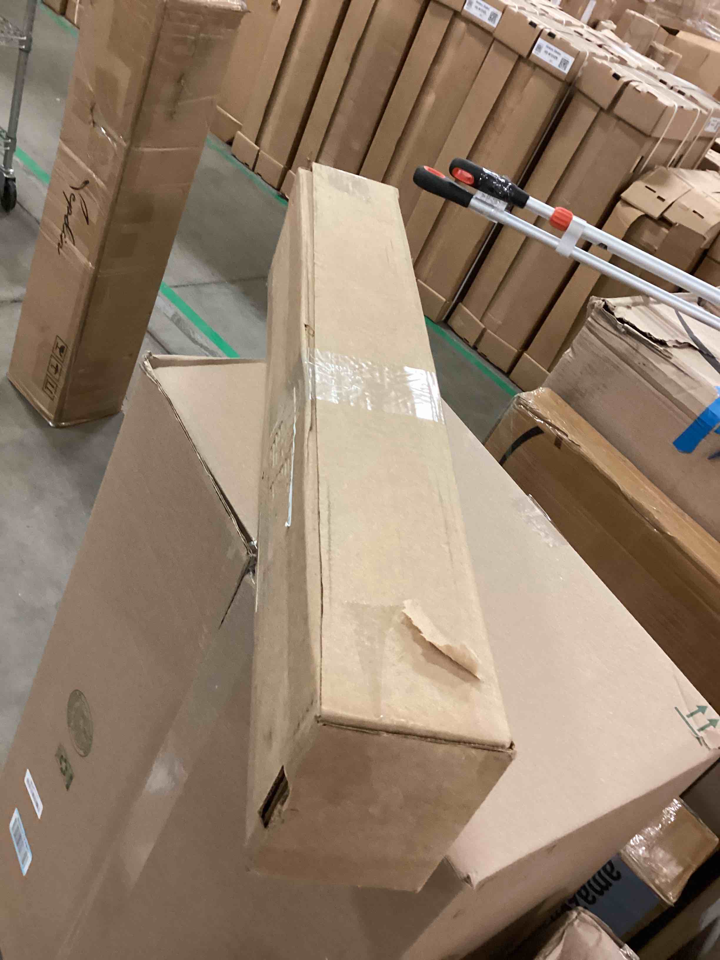 https://s3.amazonaws.com/lotting-images-prod/bidfta/GRA1665518_1747228627824.jpeg