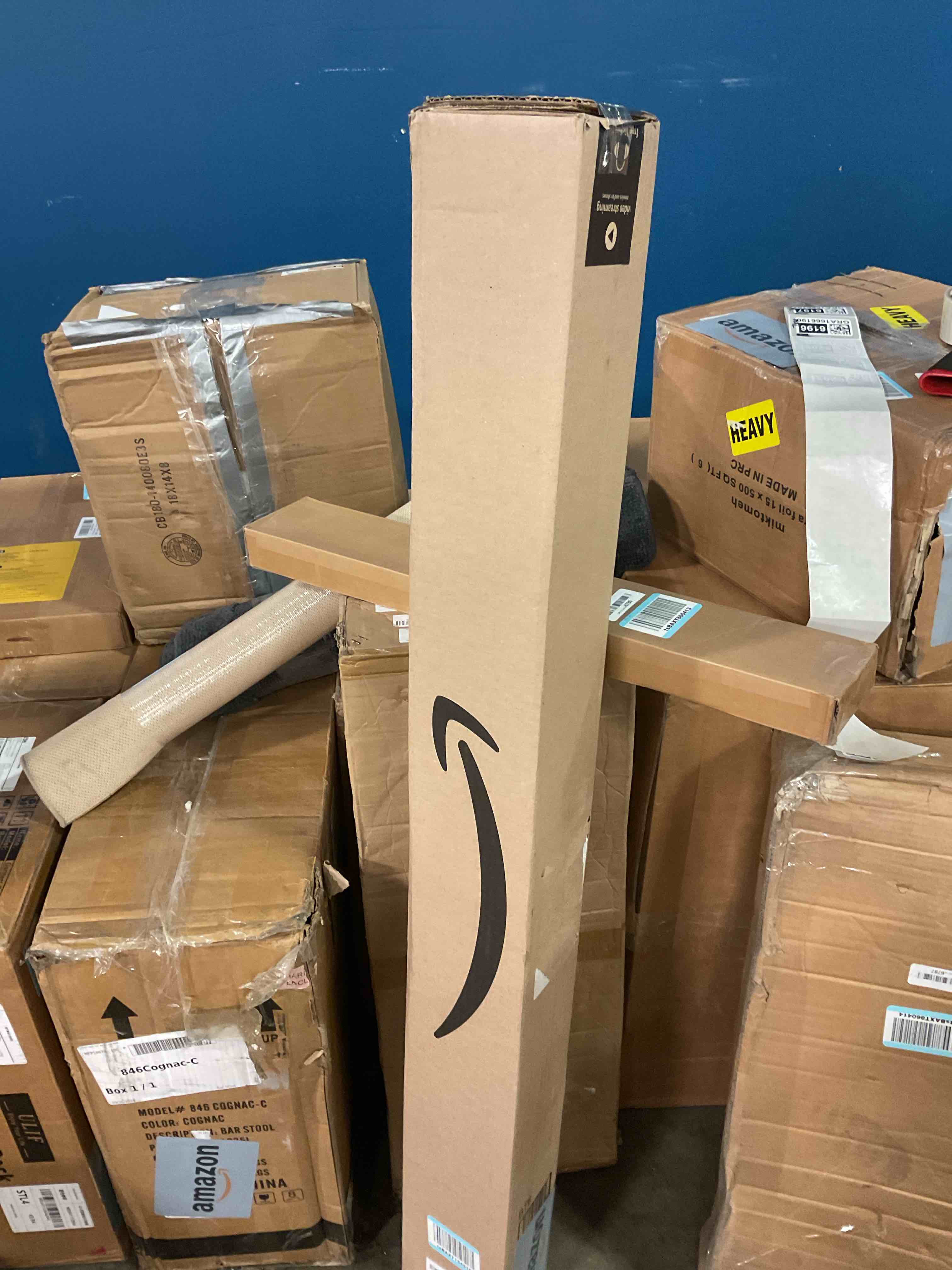 https://s3.amazonaws.com/lotting-images-prod/bidfta/GRA1666195_1744228149720.jpeg