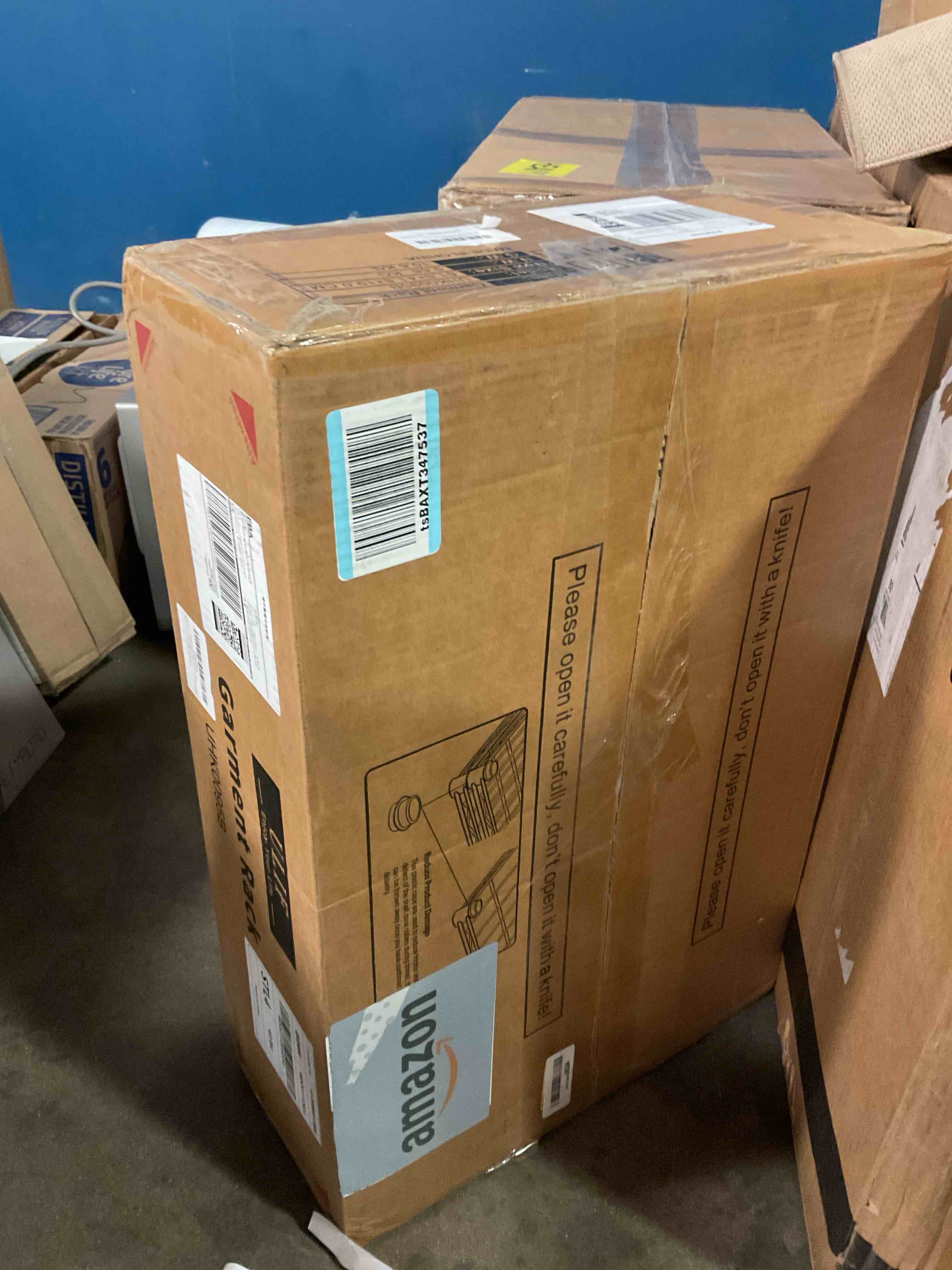 https://s3.amazonaws.com/lotting-images-prod/bidfta/GRA1666205_1744228697118.jpeg