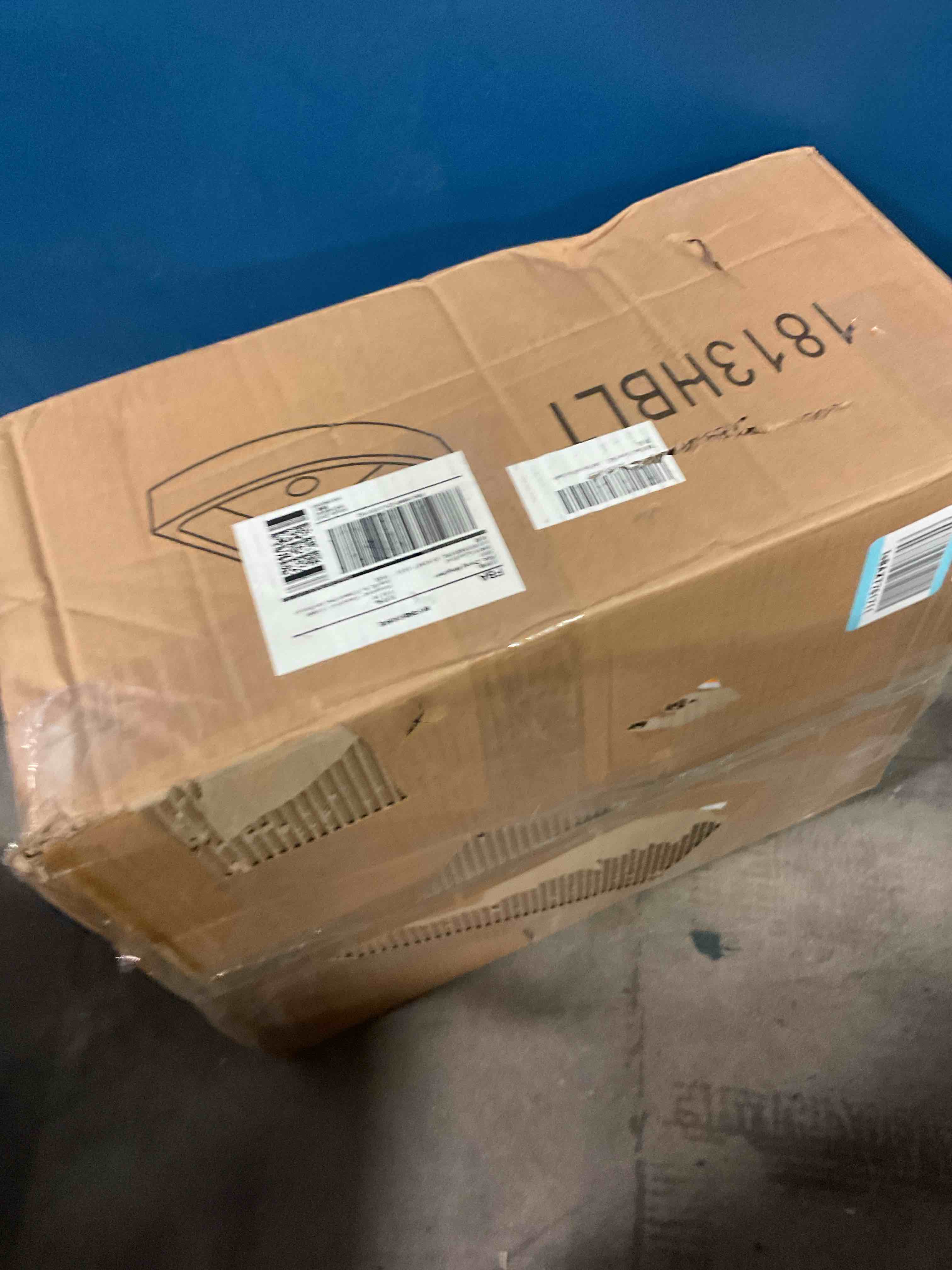 https://s3.amazonaws.com/lotting-images-prod/bidfta/GRA1666207_1744228777670.jpeg