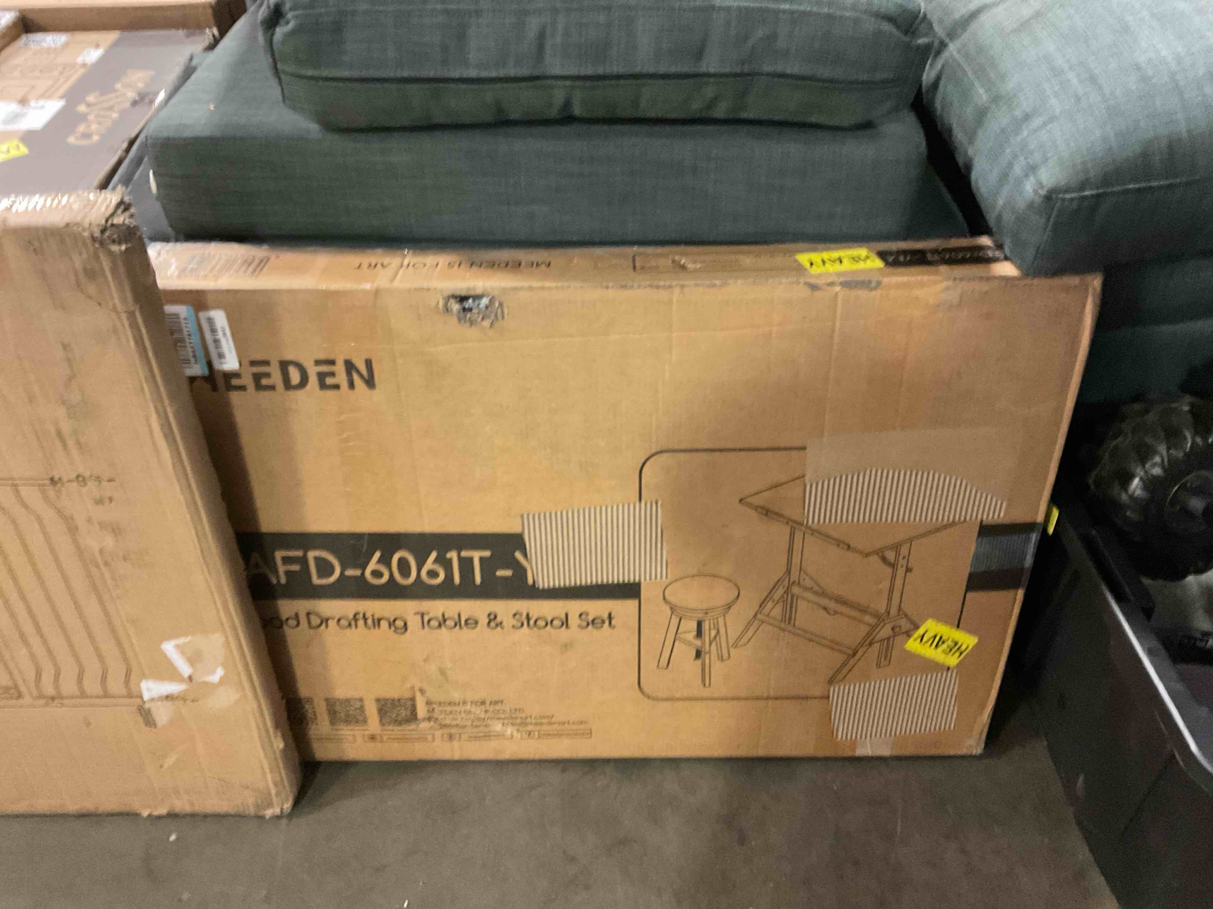 https://s3.amazonaws.com/lotting-images-prod/bidfta/GRA1666243_1744231047229.jpeg