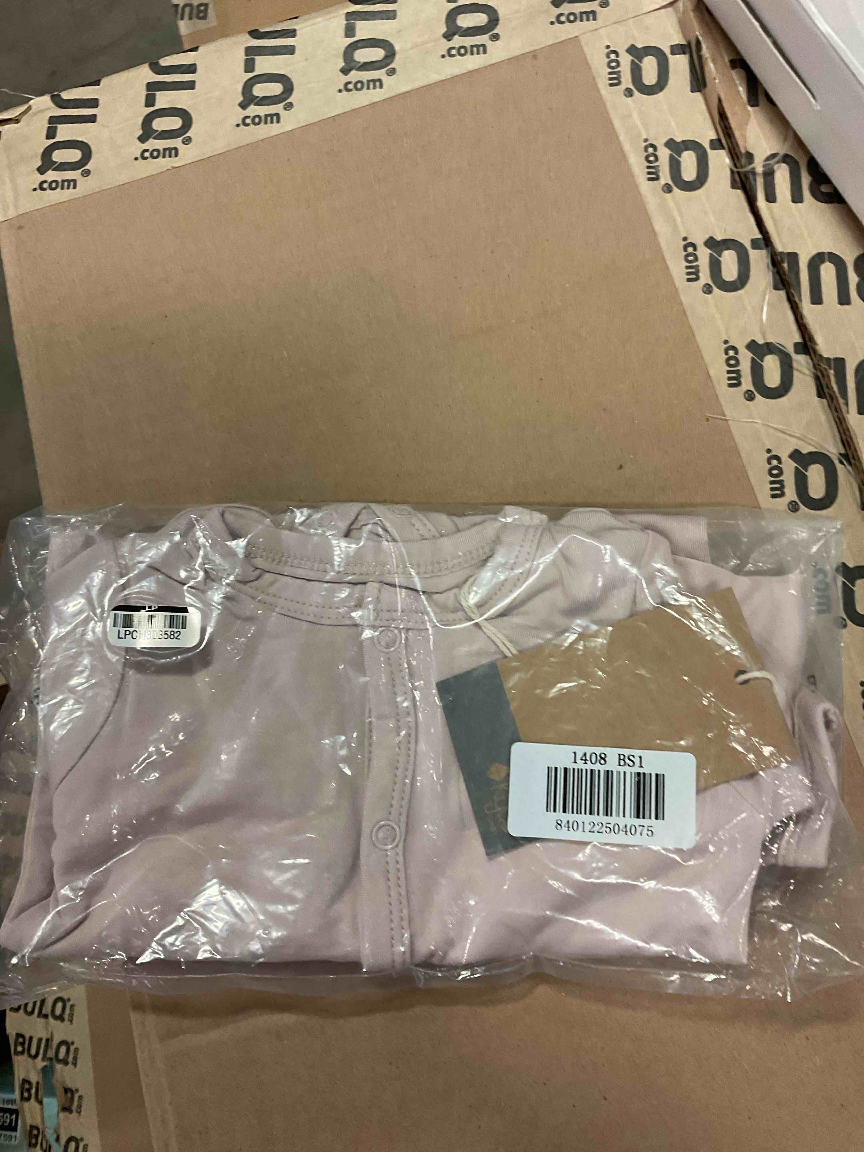 https://s3.amazonaws.com/lotting-images-prod/bidfta/GRA1667595_1746737472253.jpeg