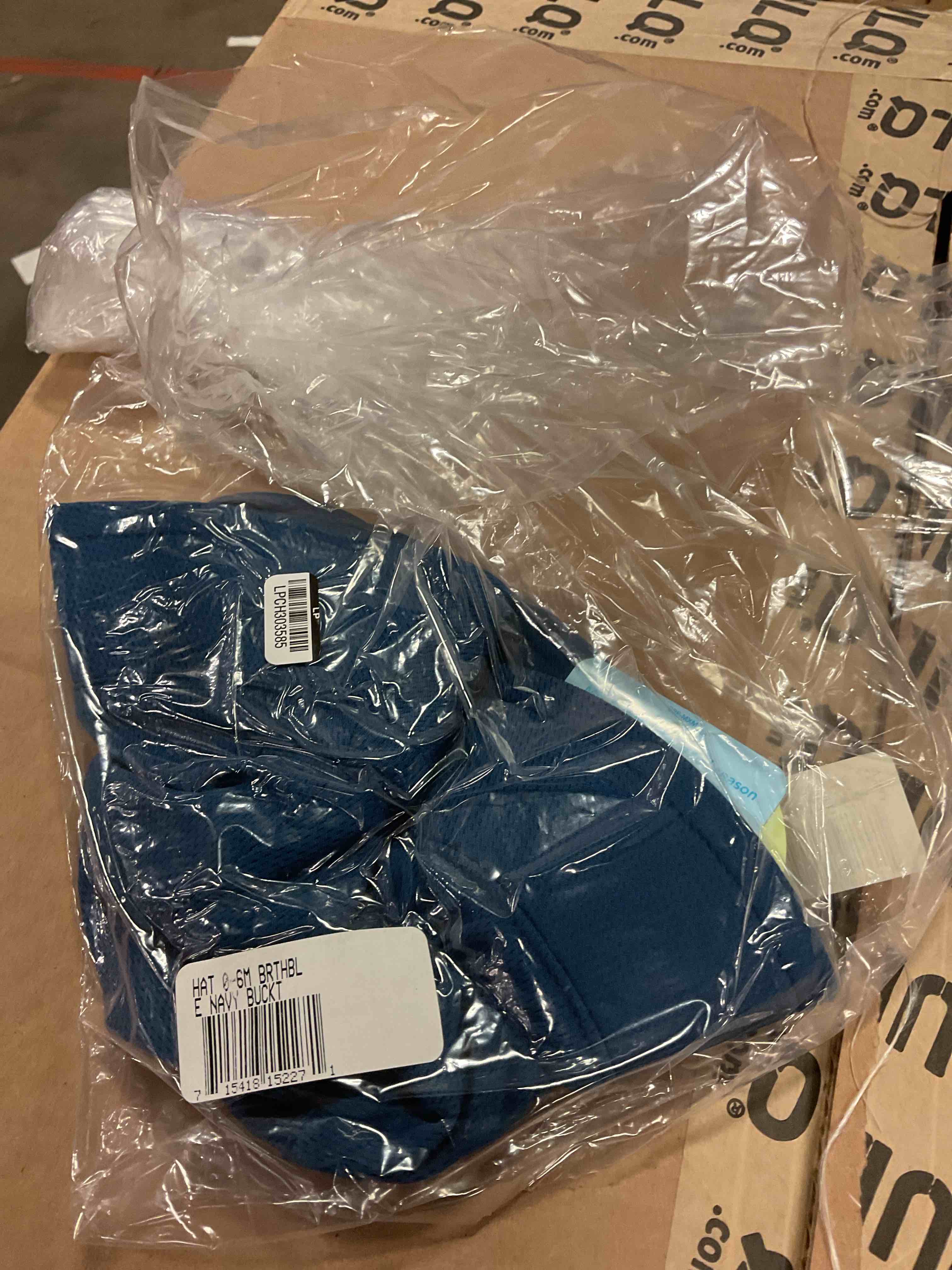 https://s3.amazonaws.com/lotting-images-prod/bidfta/GRA1667602_1746738015649.jpeg