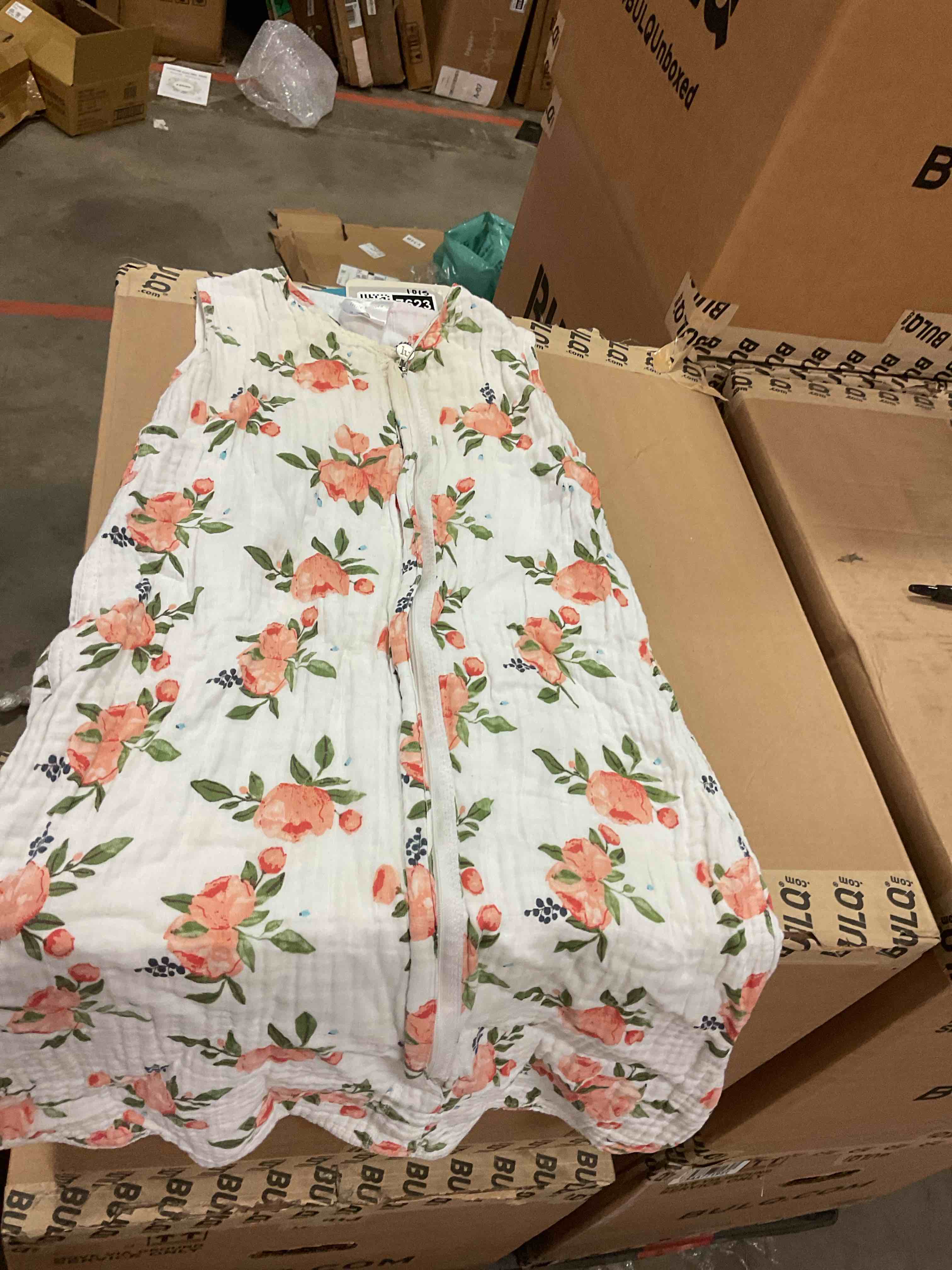 https://s3.amazonaws.com/lotting-images-prod/bidfta/GRA1667623_1746739134655.jpeg