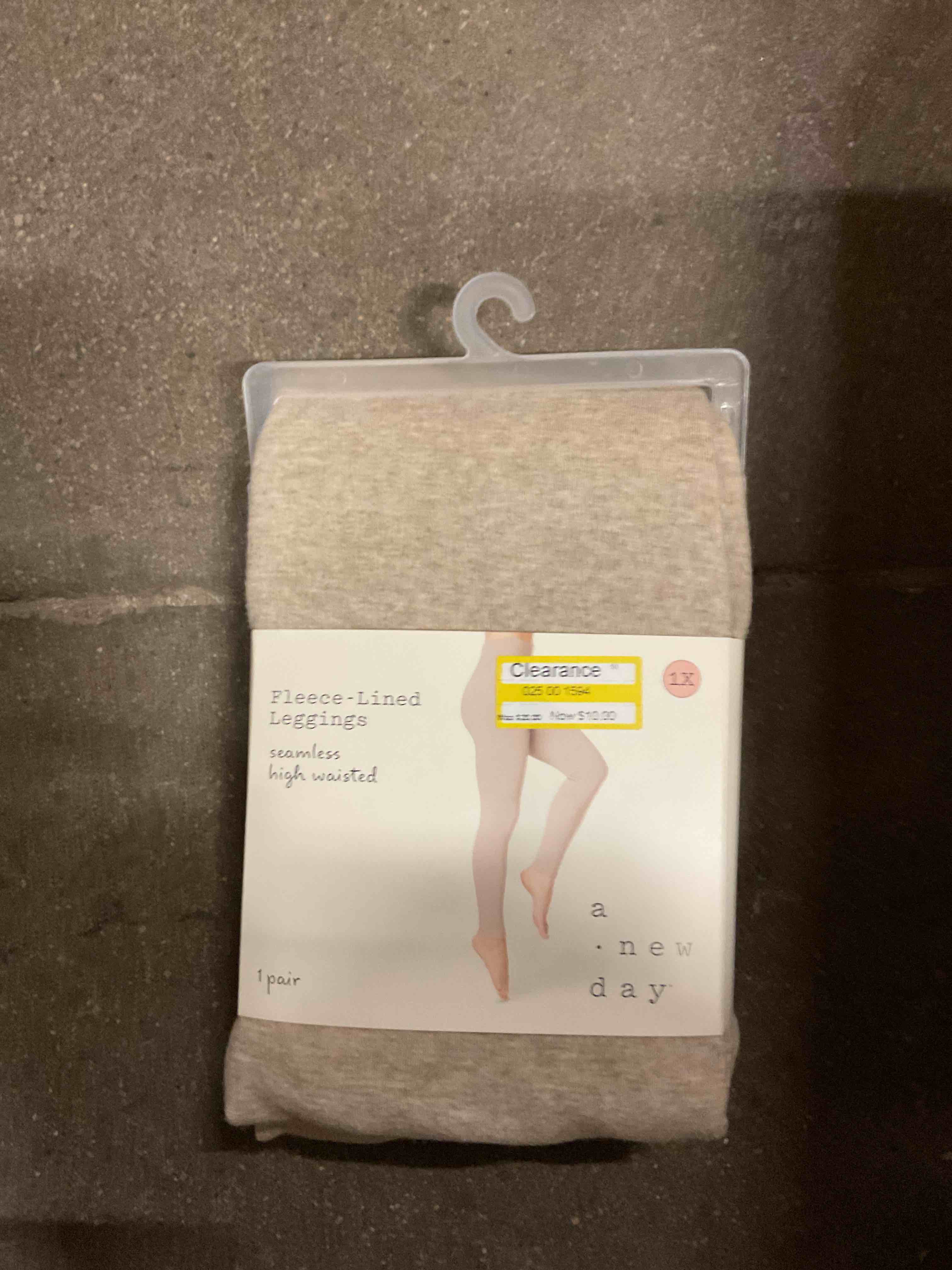 https://s3.amazonaws.com/lotting-images-prod/bidfta/GRA1667709_1746892141853.jpeg