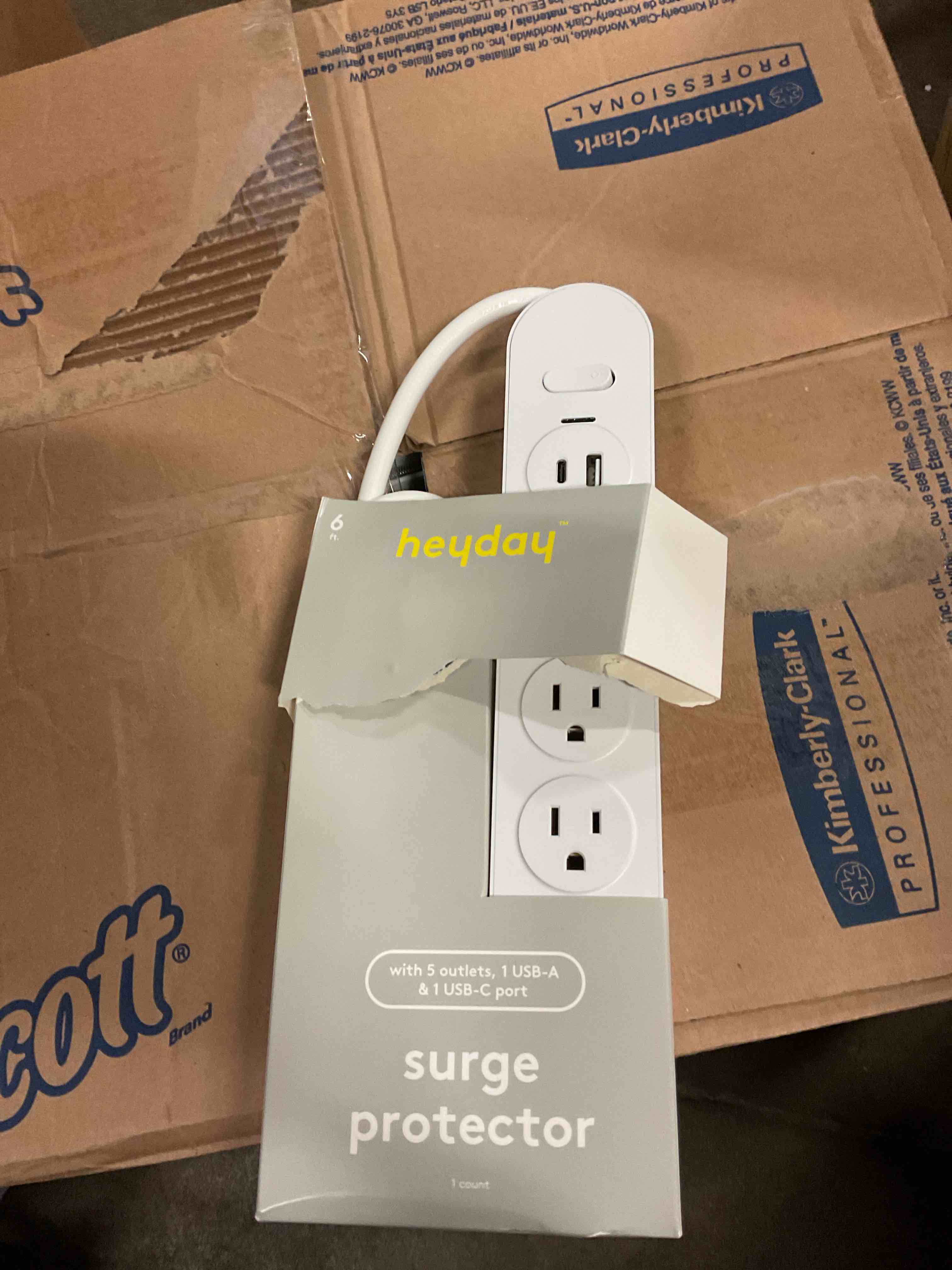 https://s3.amazonaws.com/lotting-images-prod/bidfta/GRA1667722_1746893459162.jpeg