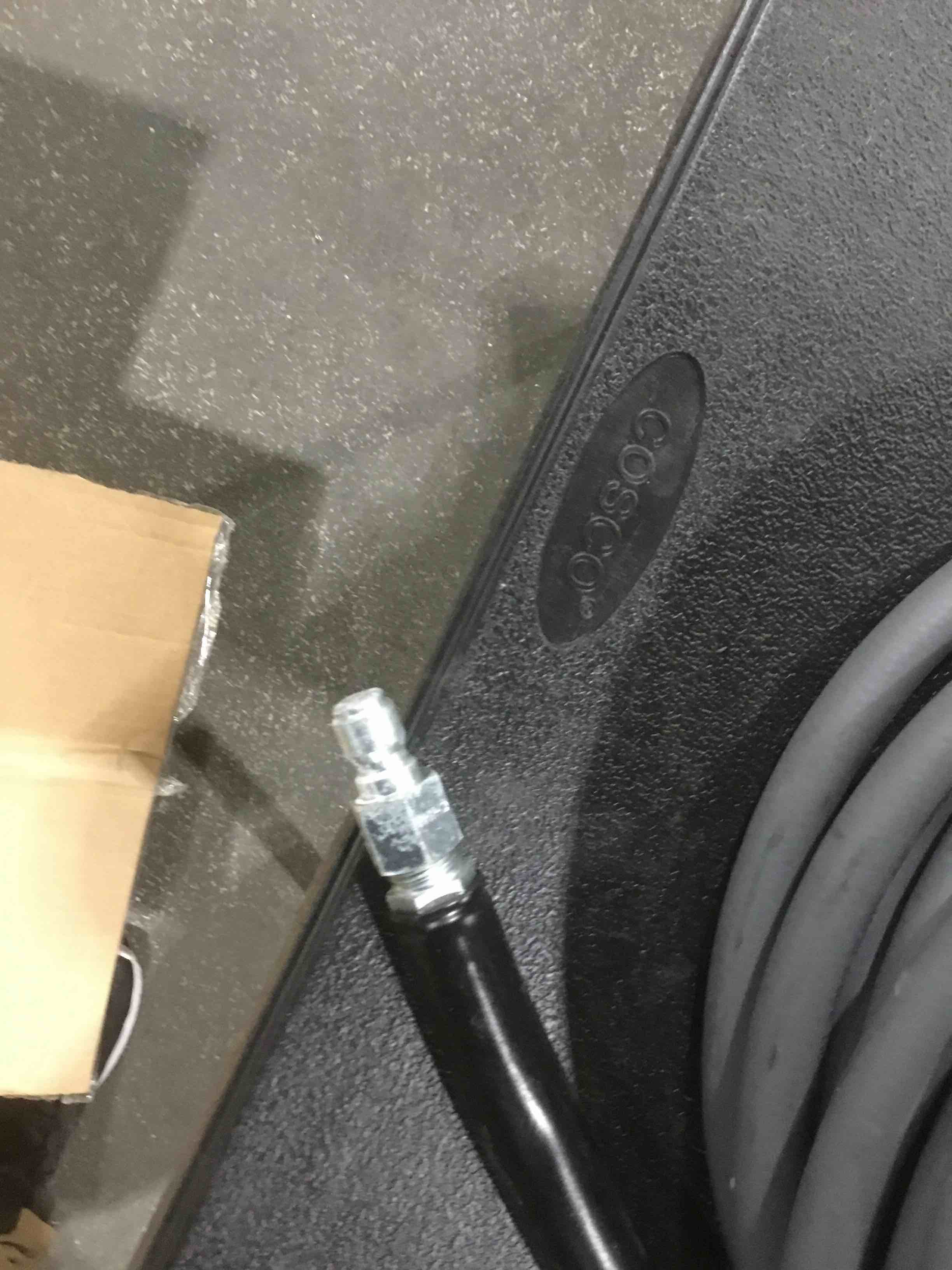 https://s3.amazonaws.com/lotting-images-prod/bidfta/GRA1673257_1741355067649.jpeg