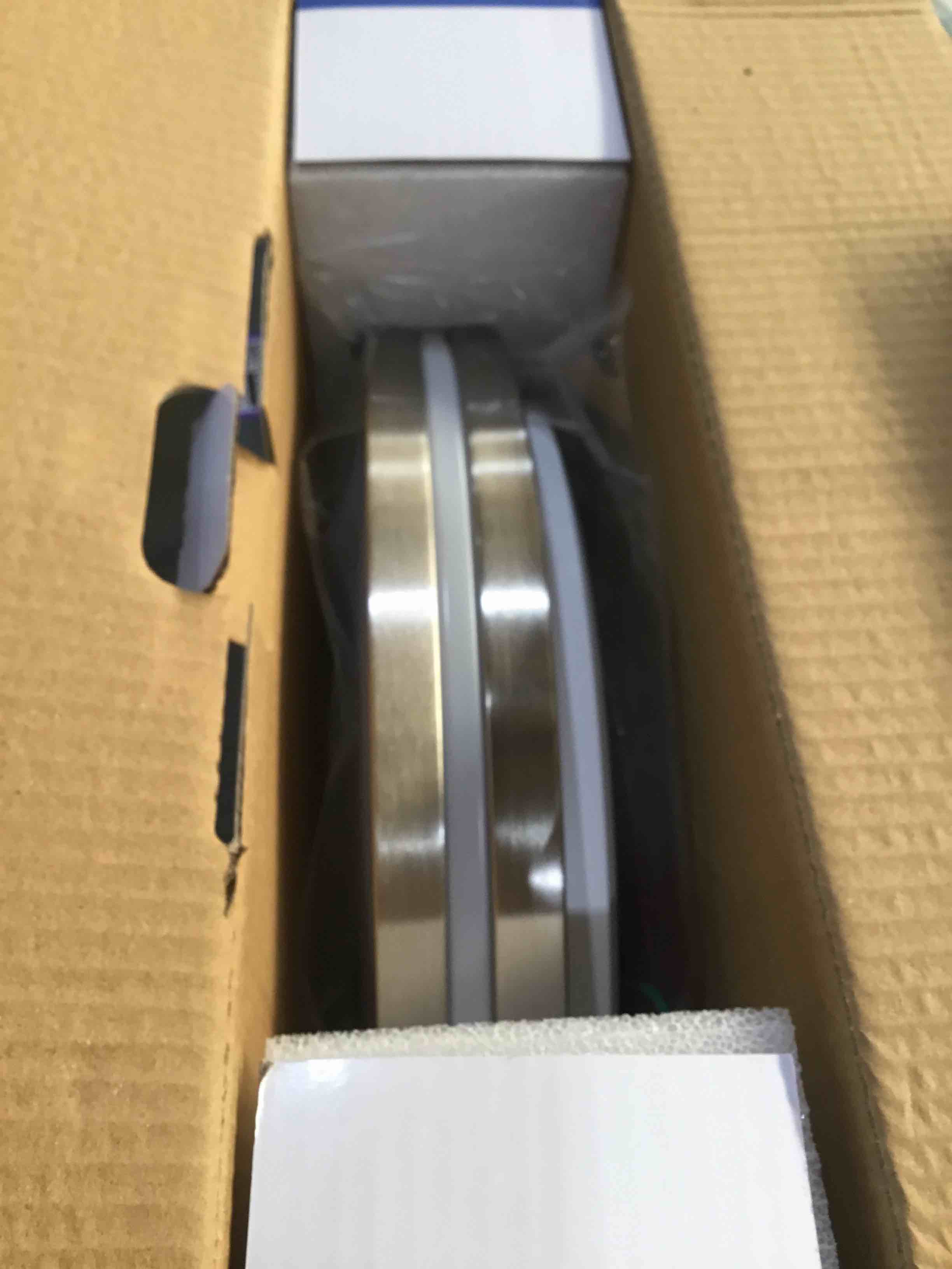 https://s3.amazonaws.com/lotting-images-prod/bidfta/GRA1675601_1740784651145.jpeg