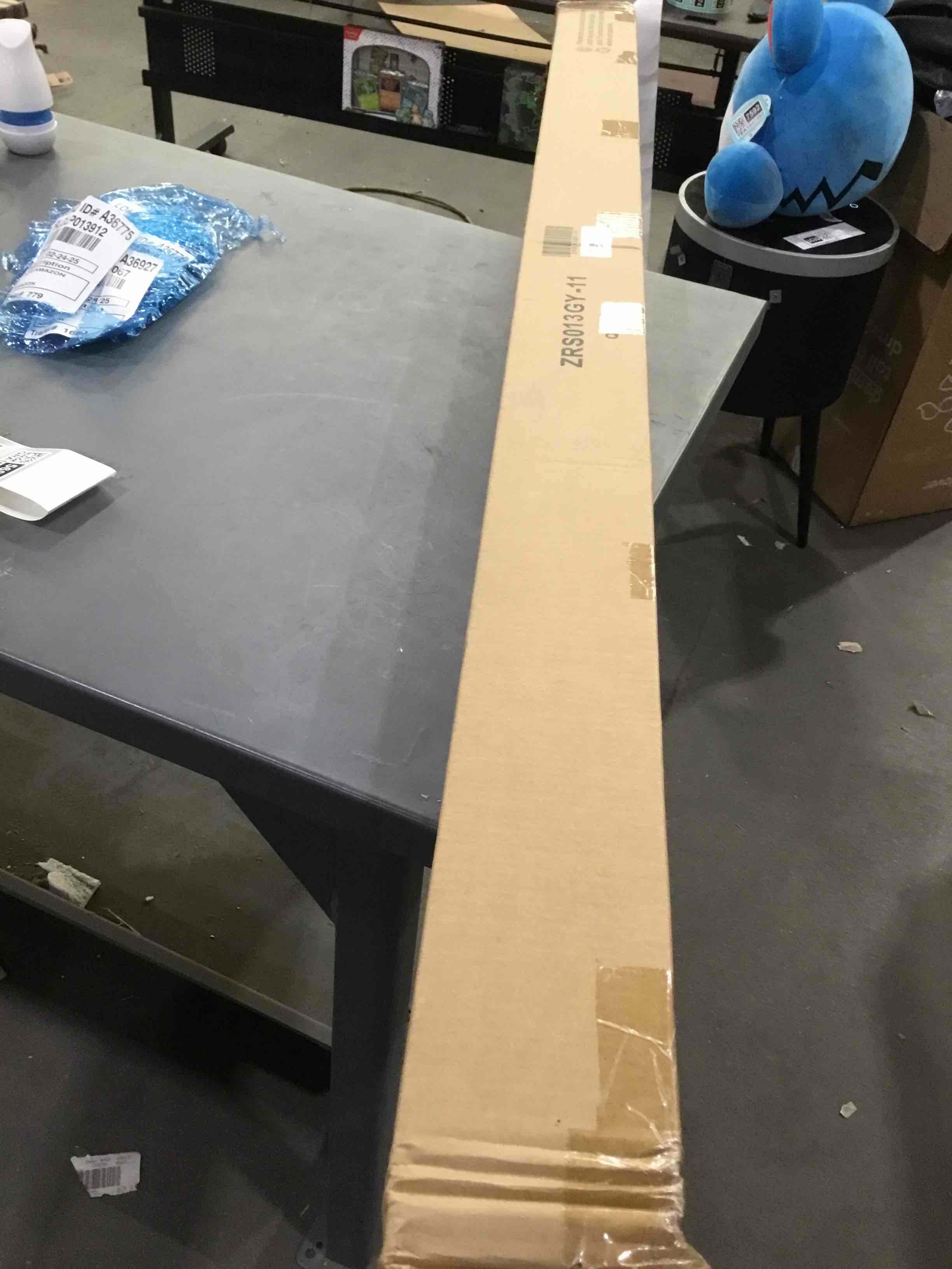 https://s3.amazonaws.com/lotting-images-prod/bidfta/GRA1675685_1741034956848.jpeg