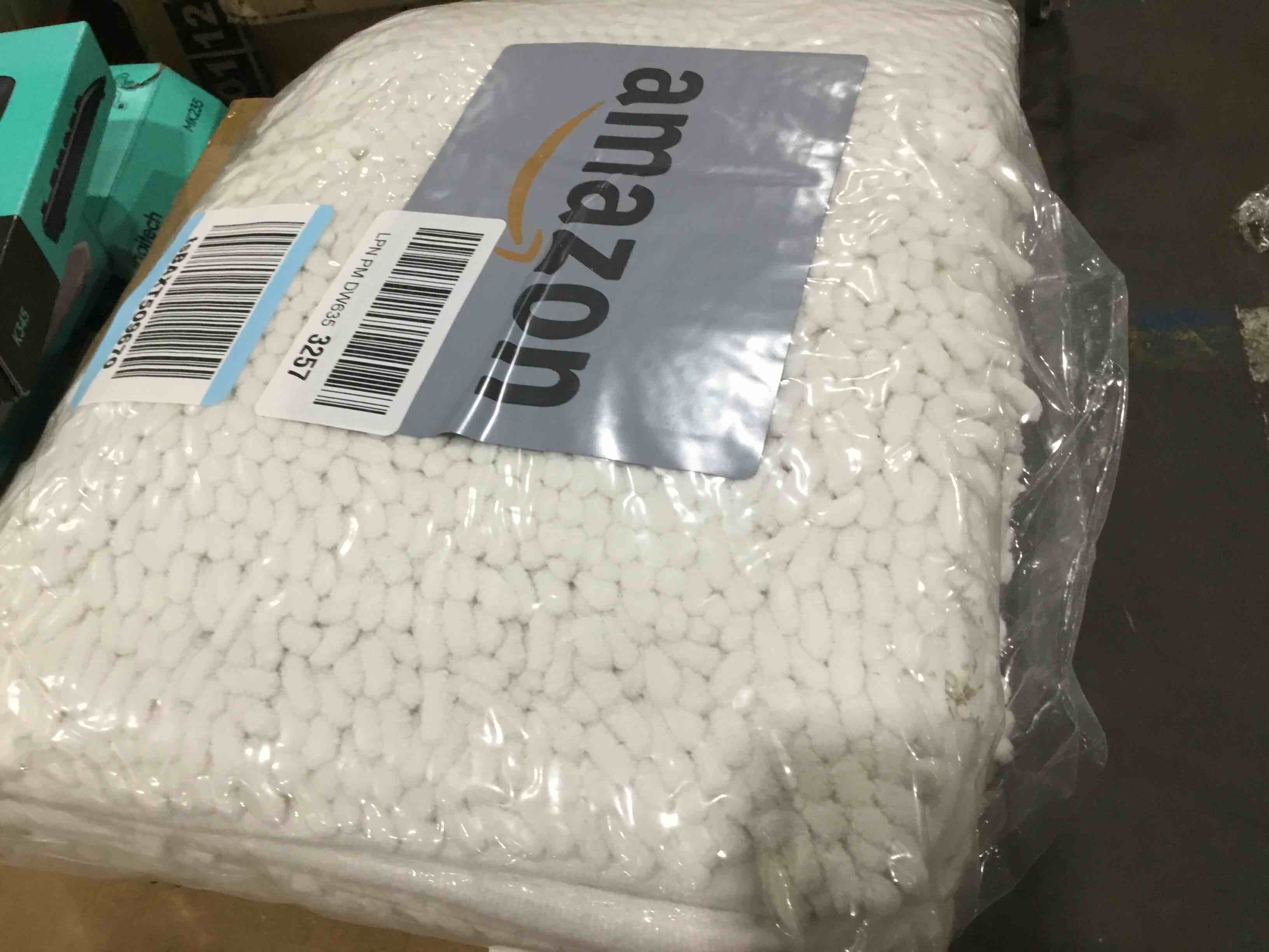 https://s3.amazonaws.com/lotting-images-prod/bidfta/GRA1677862_1743692392143.jpeg