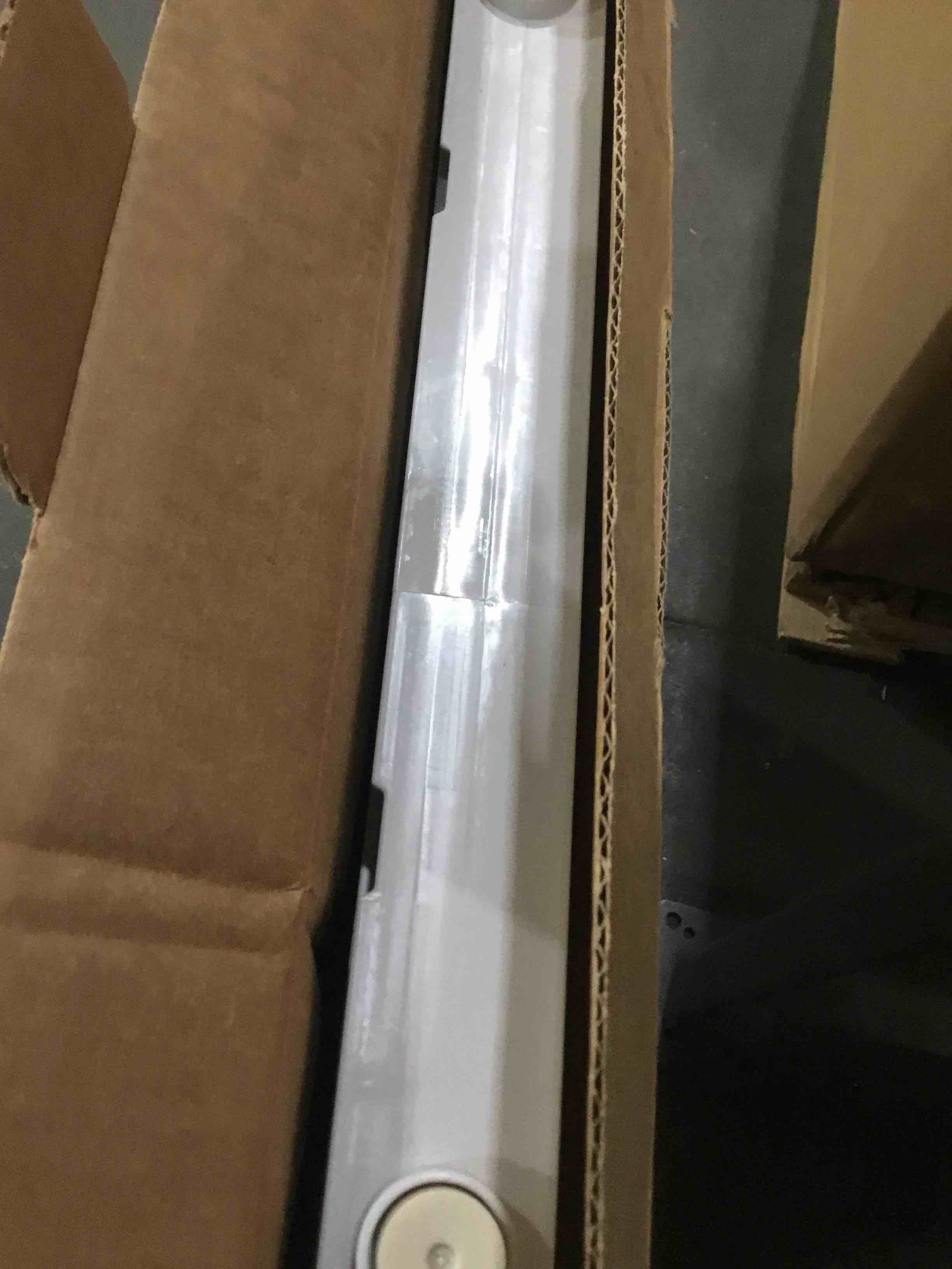 https://s3.amazonaws.com/lotting-images-prod/bidfta/GRA1679210_1750270096225.jpeg