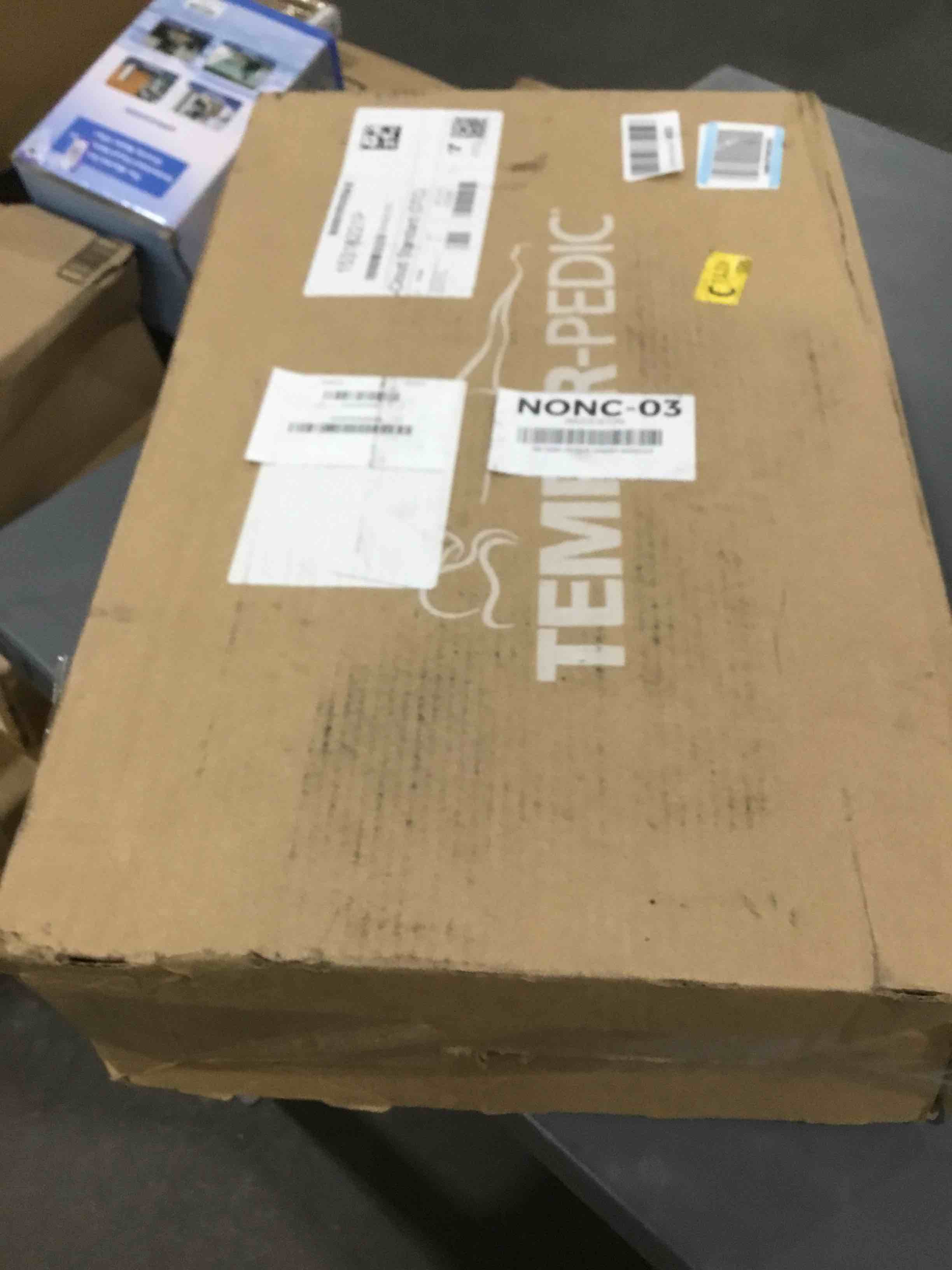 https://s3.amazonaws.com/lotting-images-prod/bidfta/GRA1679277_1750286810835.jpeg
