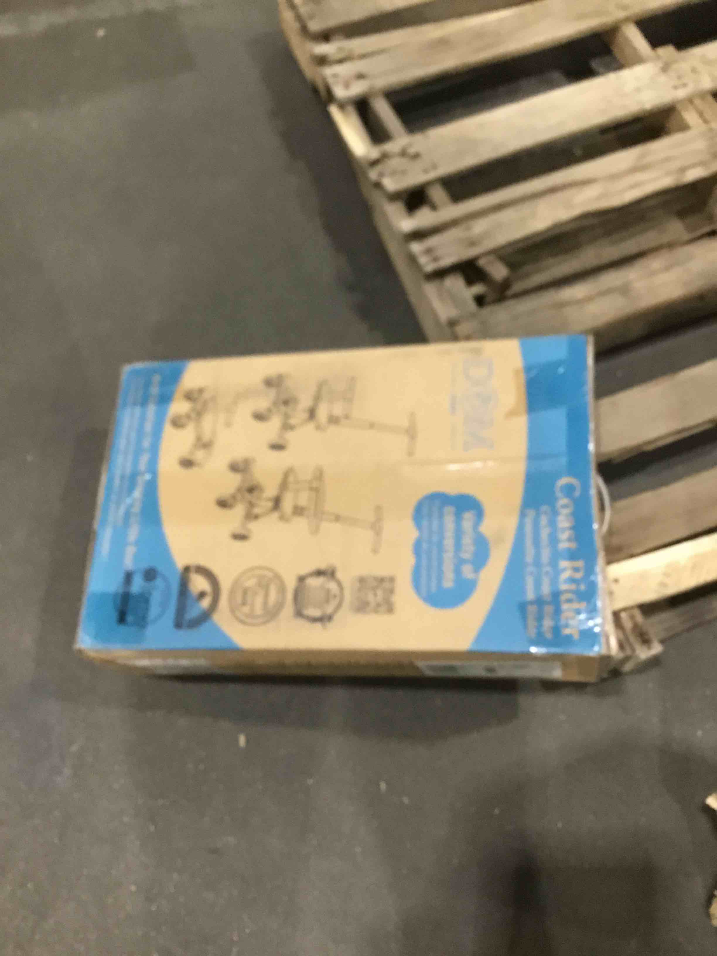 https://s3.amazonaws.com/lotting-images-prod/bidfta/GRA1679308_1750347070310.jpeg
