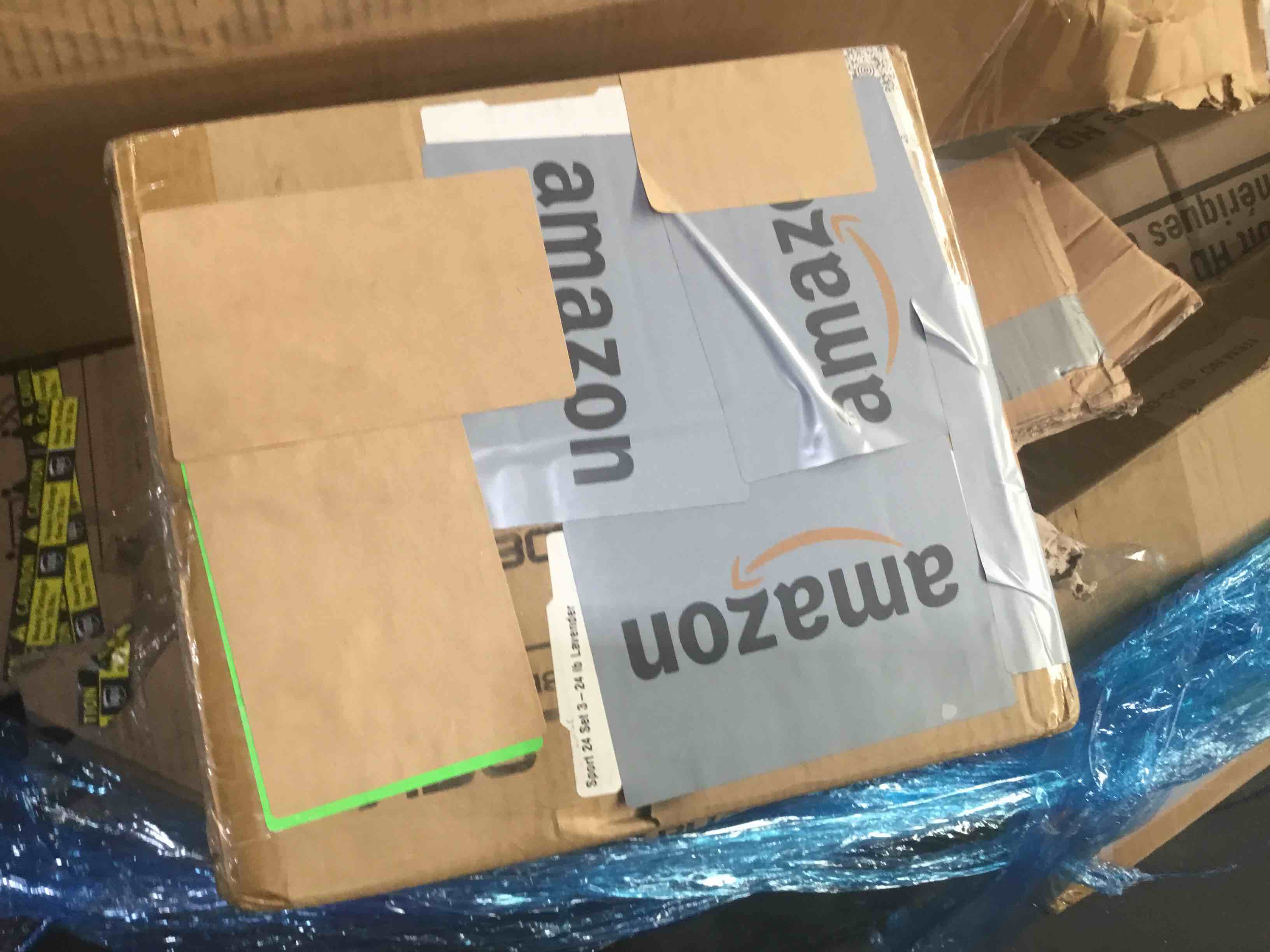 https://s3.amazonaws.com/lotting-images-prod/bidfta/GRA1679452_1750451384639.jpeg