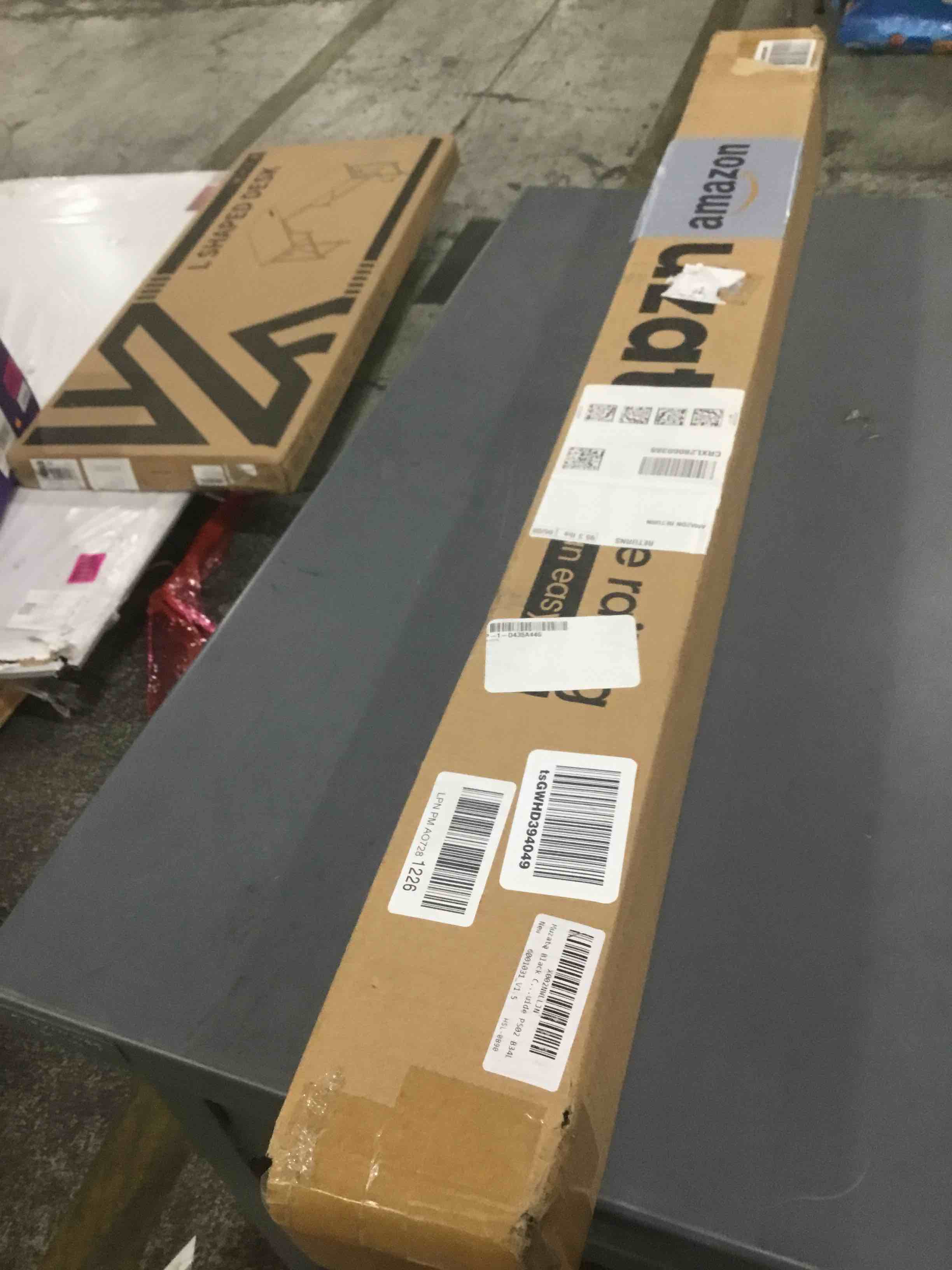 https://s3.amazonaws.com/lotting-images-prod/bidfta/GRA1679613_1750953652897.jpeg