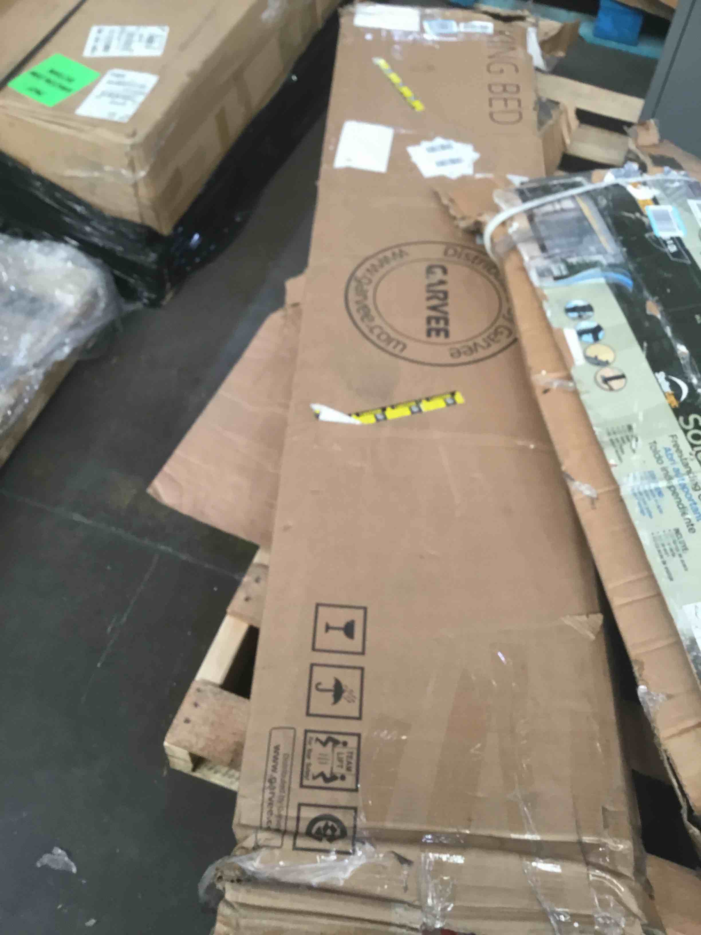 https://s3.amazonaws.com/lotting-images-prod/bidfta/GRA1679635_1750974940458.jpeg