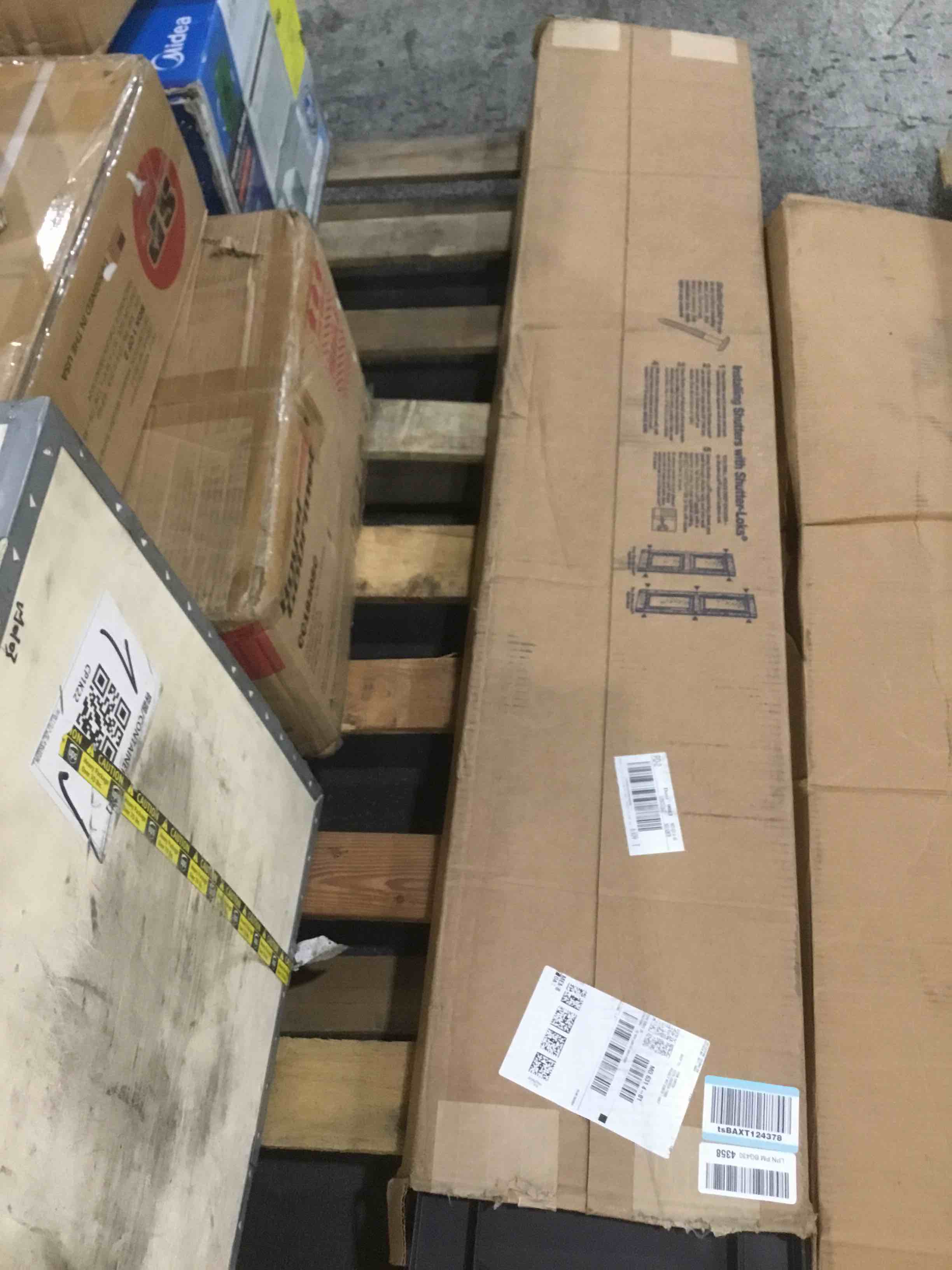 https://s3.amazonaws.com/lotting-images-prod/bidfta/GRA1679644_1751040544595.jpeg
