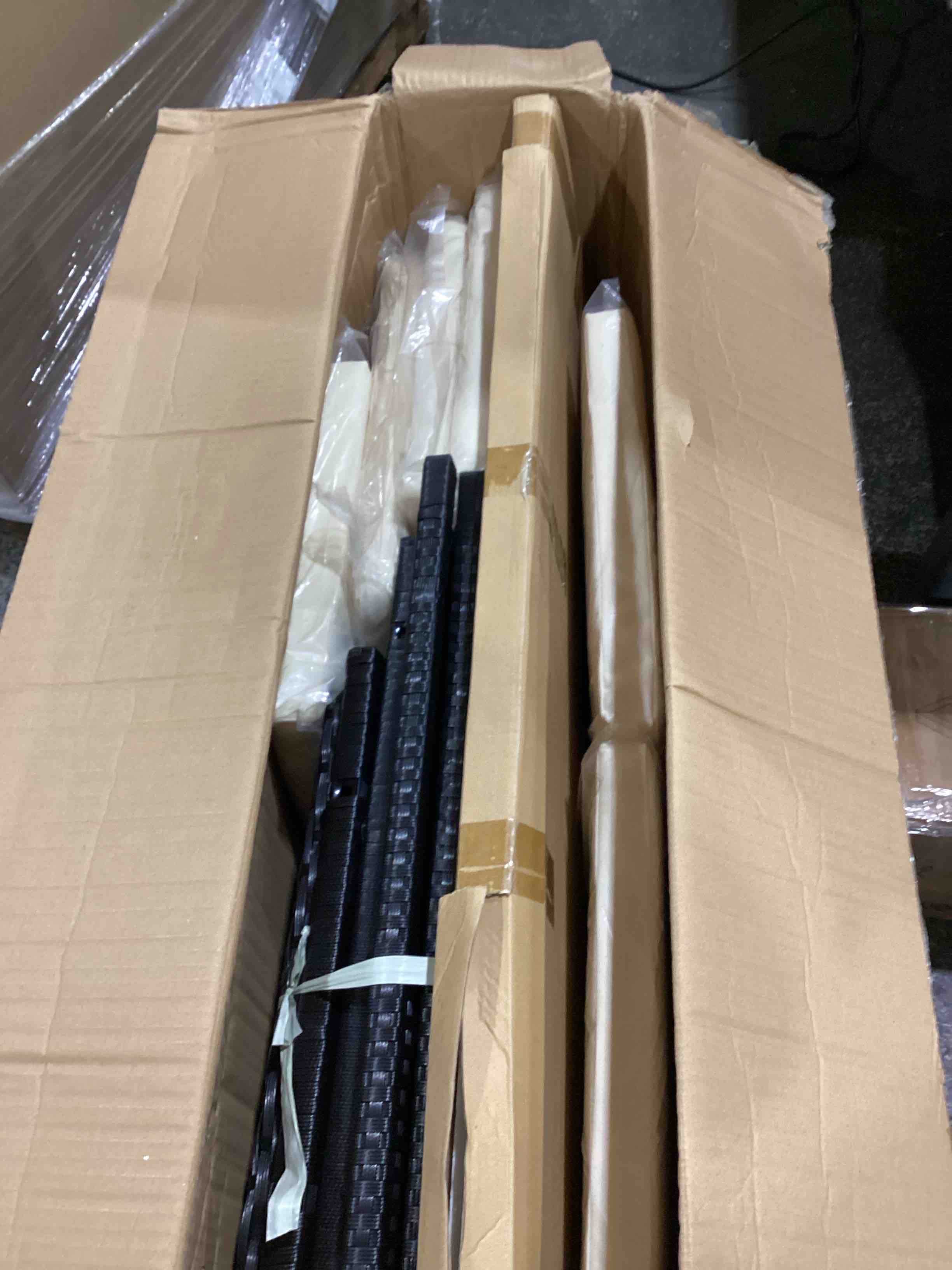 https://s3.amazonaws.com/lotting-images-prod/bidfta/GRA1679799_1751288545302.jpeg