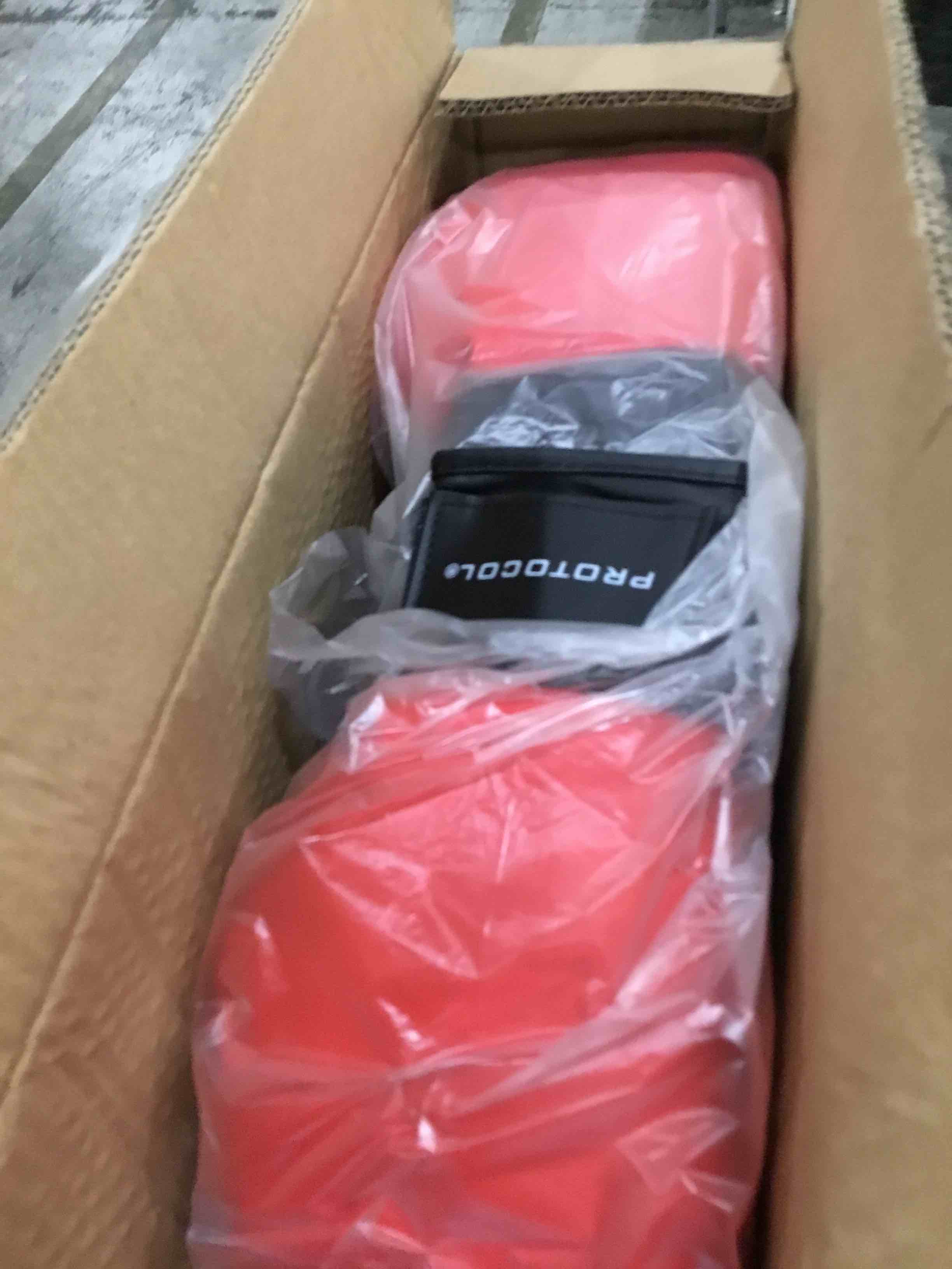 https://s3.amazonaws.com/lotting-images-prod/bidfta/GRA1680029_1751392121594.jpeg
