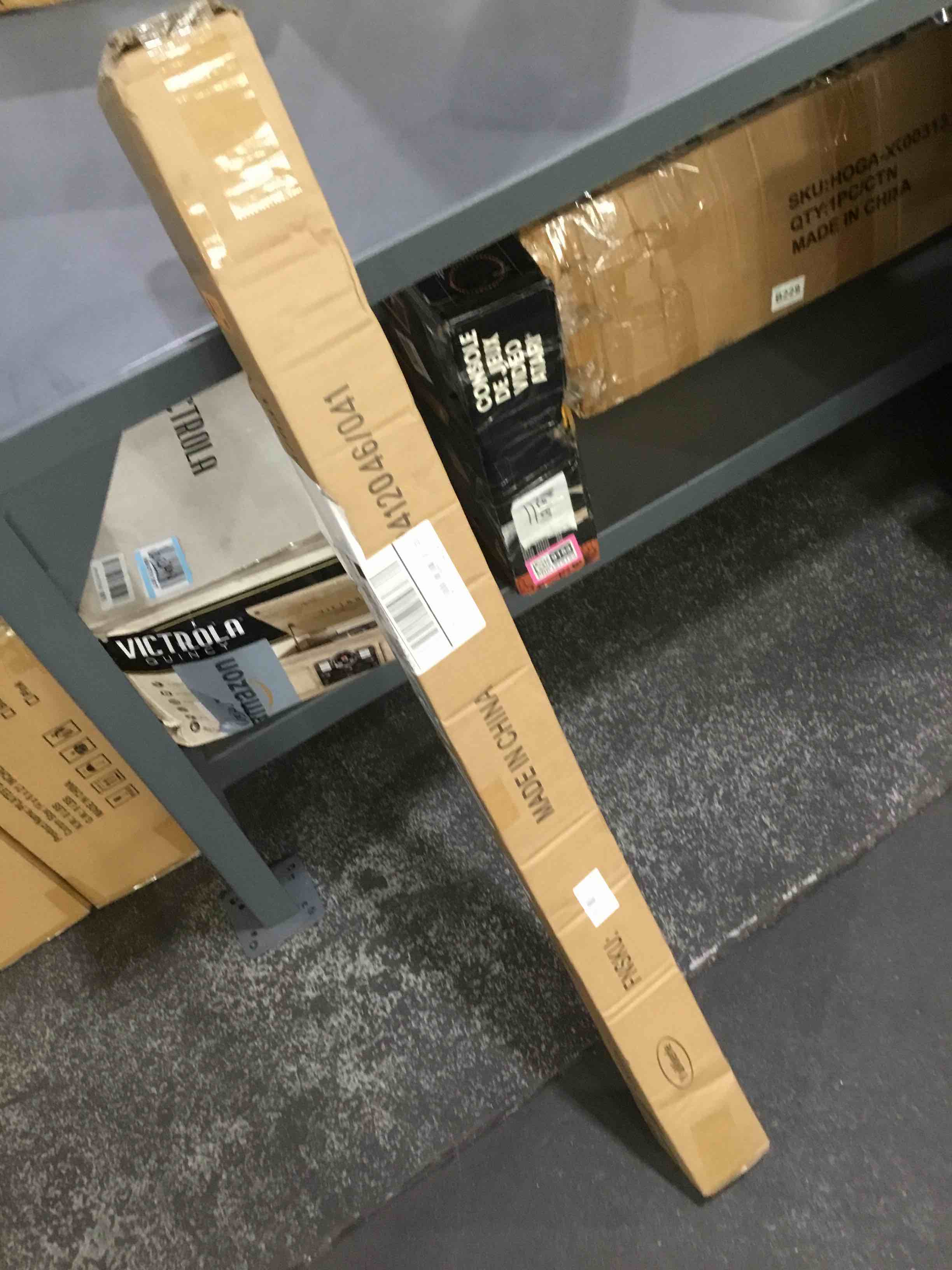 https://s3.amazonaws.com/lotting-images-prod/bidfta/GRA1680039_1751394606002.jpeg