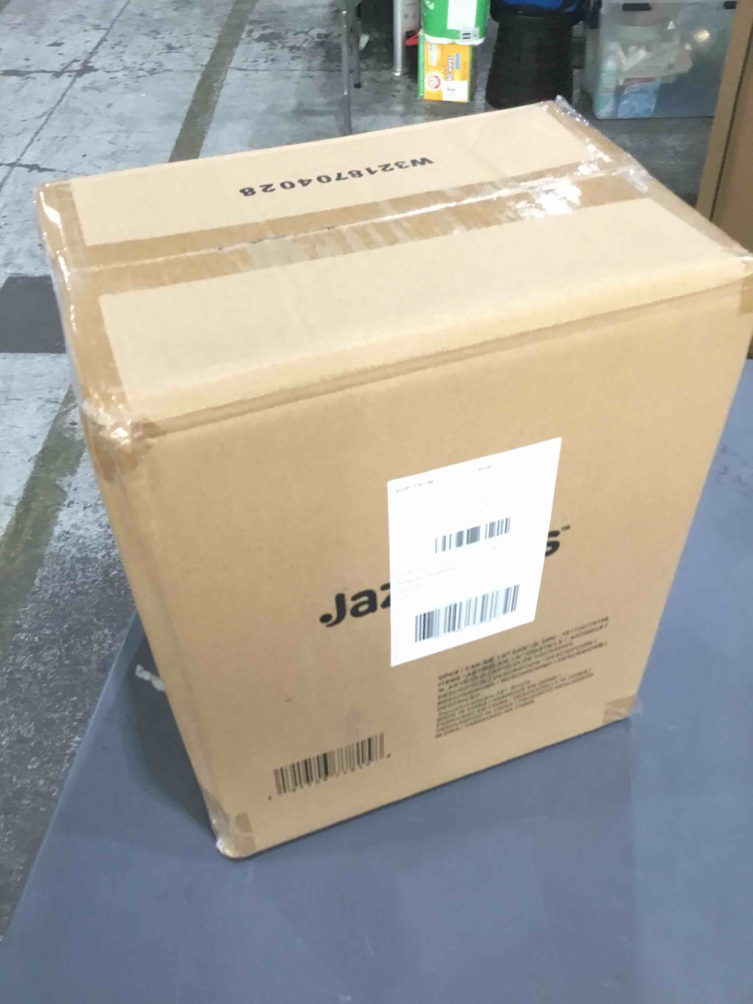 https://s3.amazonaws.com/lotting-images-prod/bidfta/GRA1680160_1751480222759.jpeg