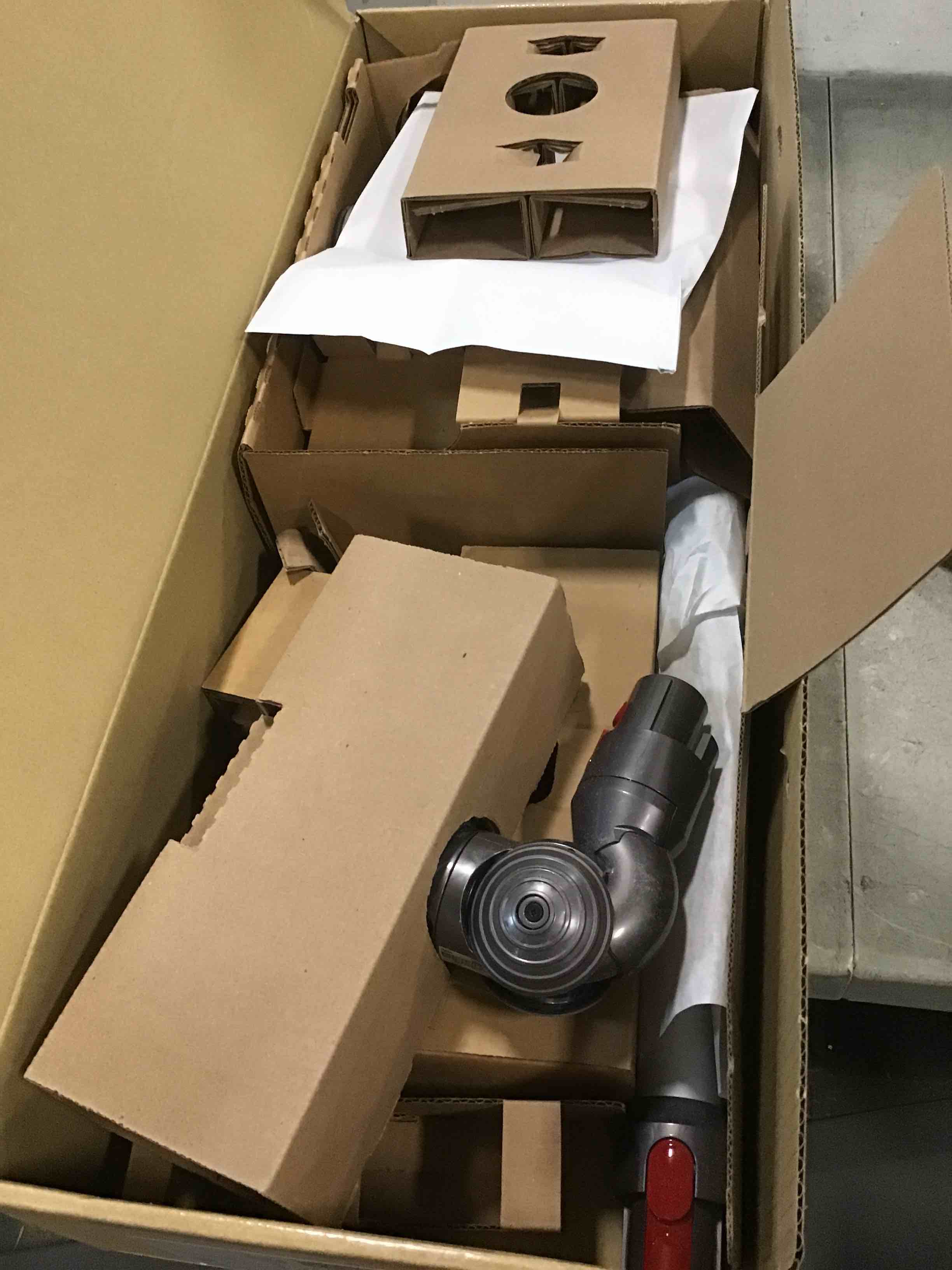 https://s3.amazonaws.com/lotting-images-prod/bidfta/GRA1696513_1735869245919.jpeg