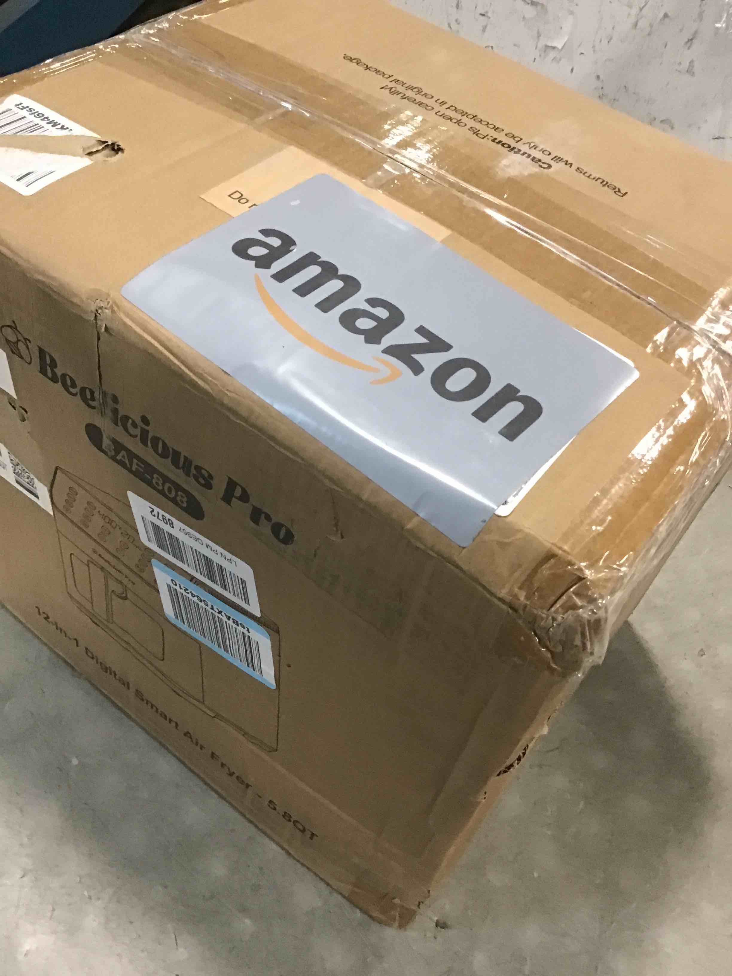 https://s3.amazonaws.com/lotting-images-prod/bidfta/GRA1696705_1735955756401.jpeg