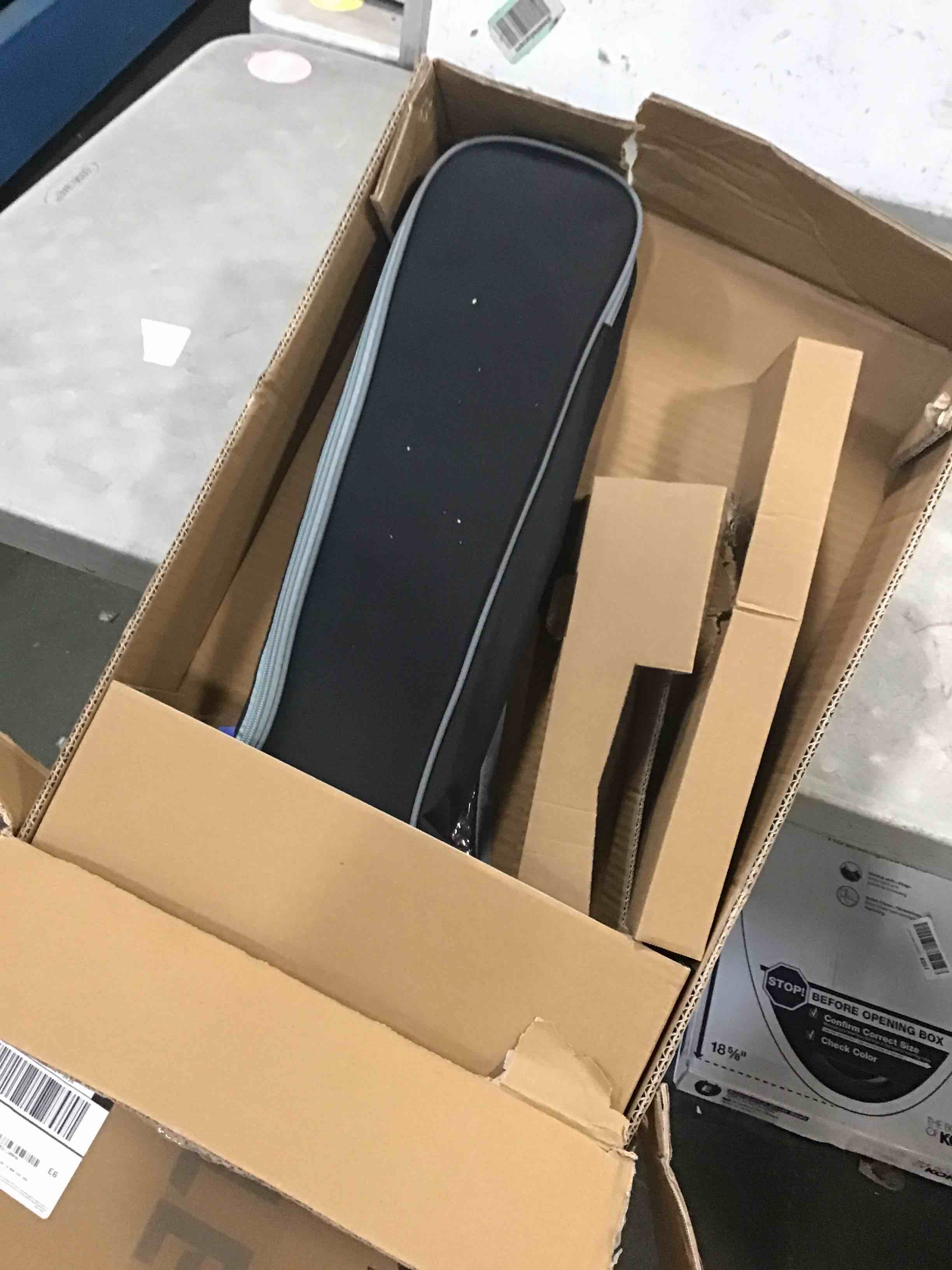 https://s3.amazonaws.com/lotting-images-prod/bidfta/GRA1696709_1735959317801.jpeg