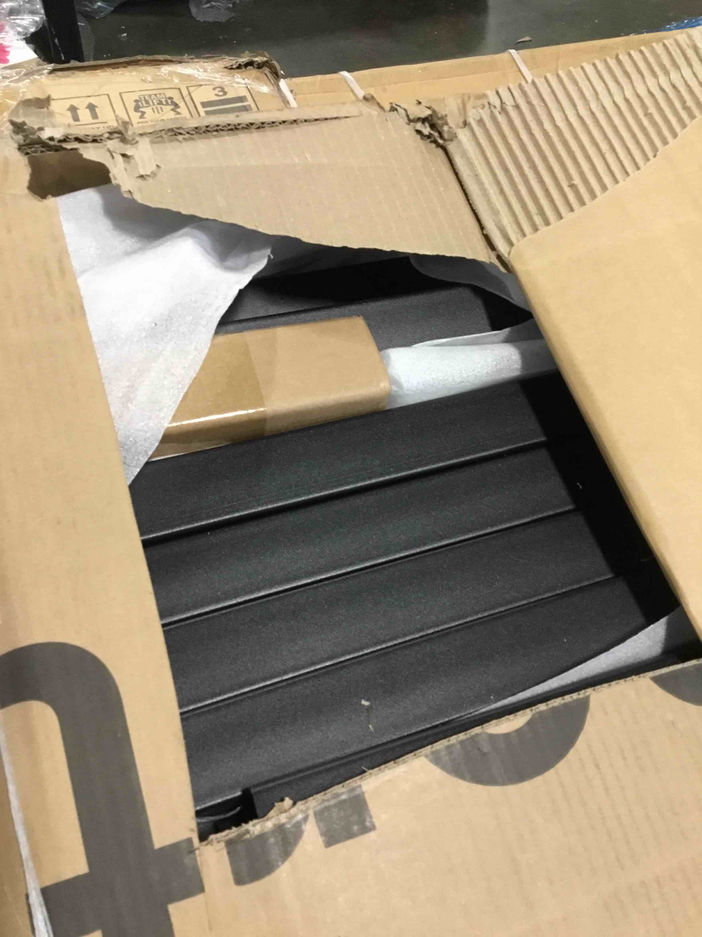 https://s3.amazonaws.com/lotting-images-prod/bidfta/GRA1697575_1737378460488.jpeg
