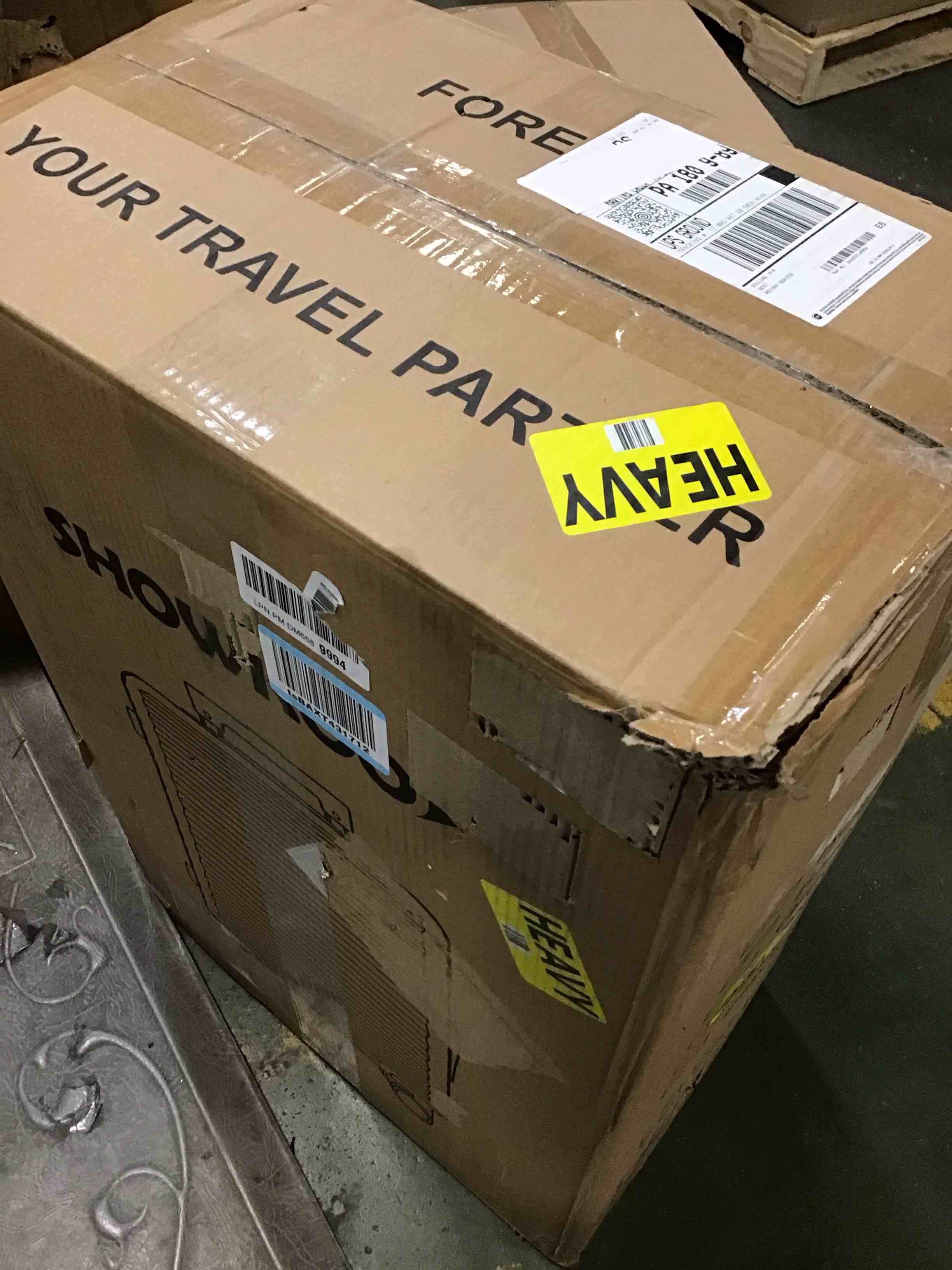 https://s3.amazonaws.com/lotting-images-prod/bidfta/GRA1699230_1737470312194.jpeg