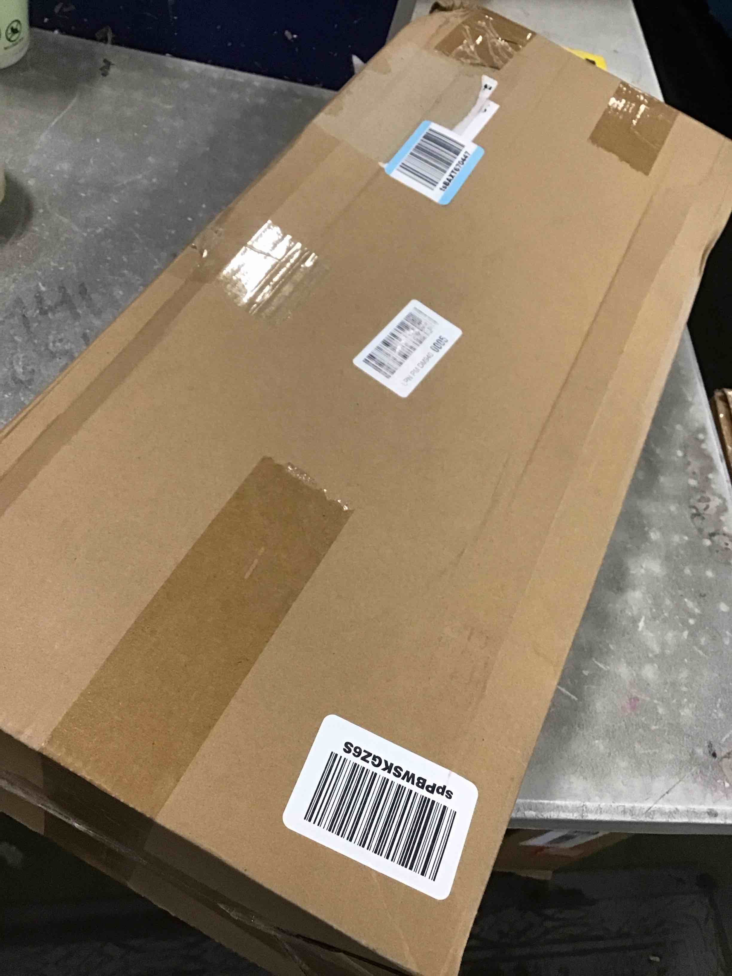 https://s3.amazonaws.com/lotting-images-prod/bidfta/GRA1699462_1737555478575.jpeg