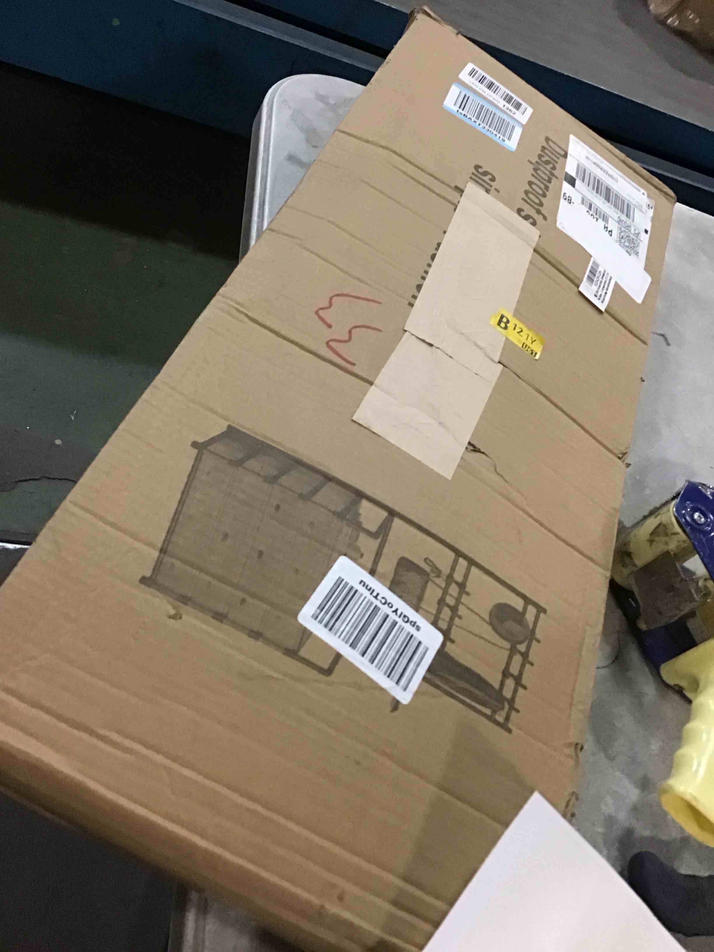 https://s3.amazonaws.com/lotting-images-prod/bidfta/GRA1699687_1737637576729.jpeg
