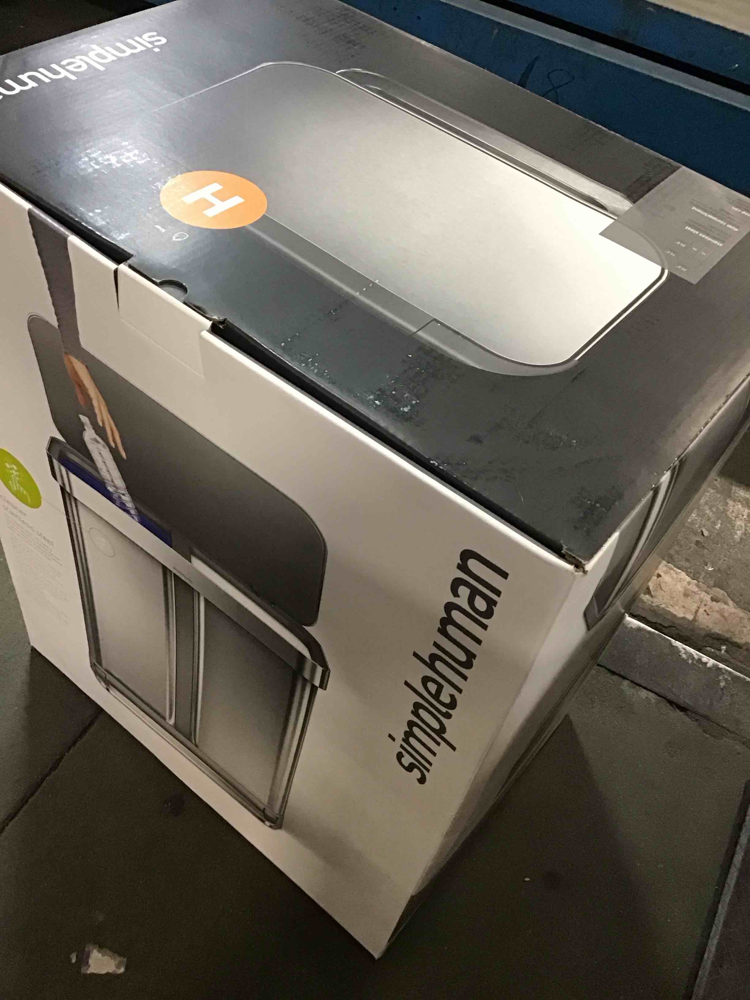 https://s3.amazonaws.com/lotting-images-prod/bidfta/GRA1700183_1737983724386.jpeg