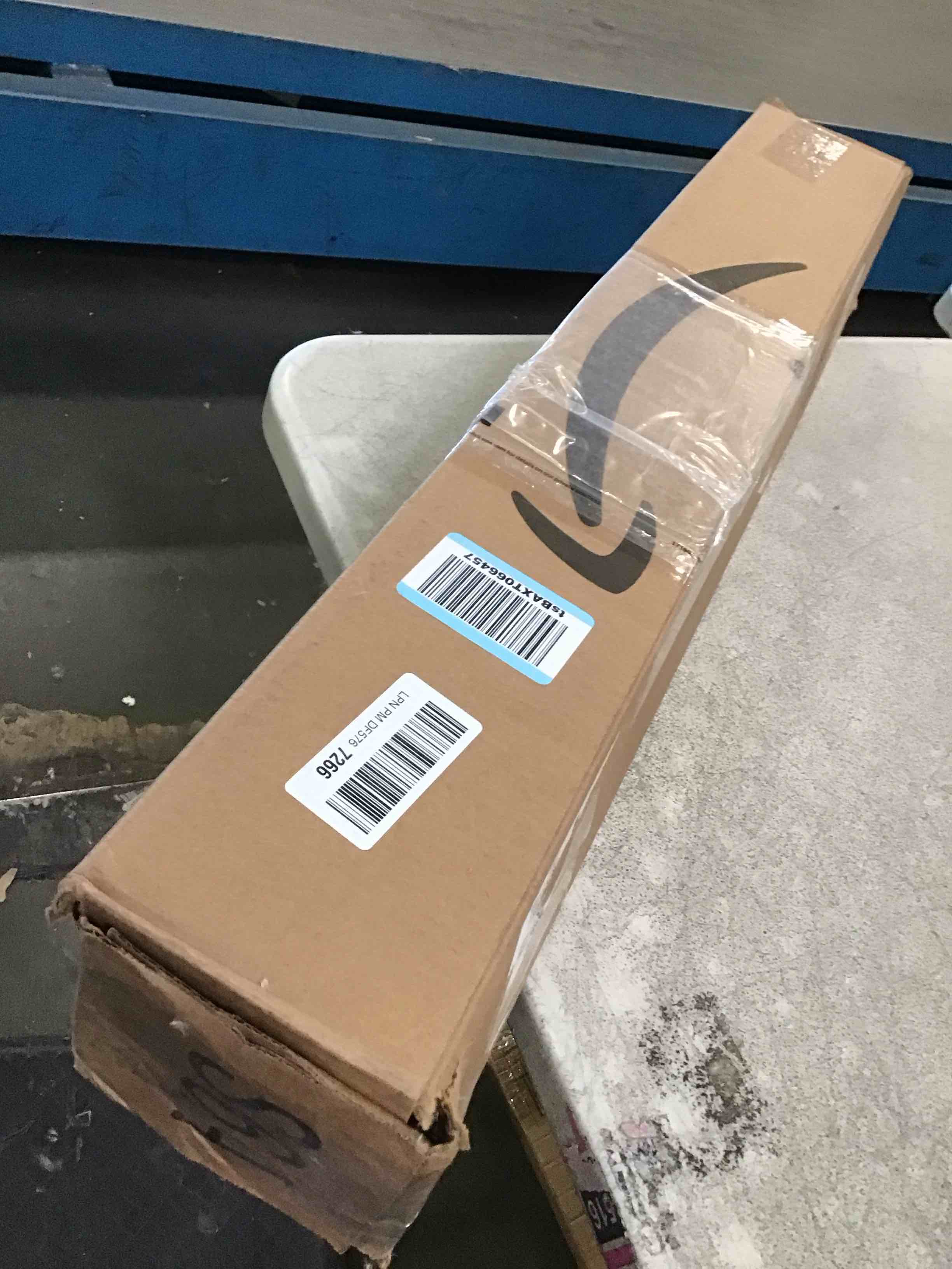 https://s3.amazonaws.com/lotting-images-prod/bidfta/GRA1700355_1738003753821.jpeg