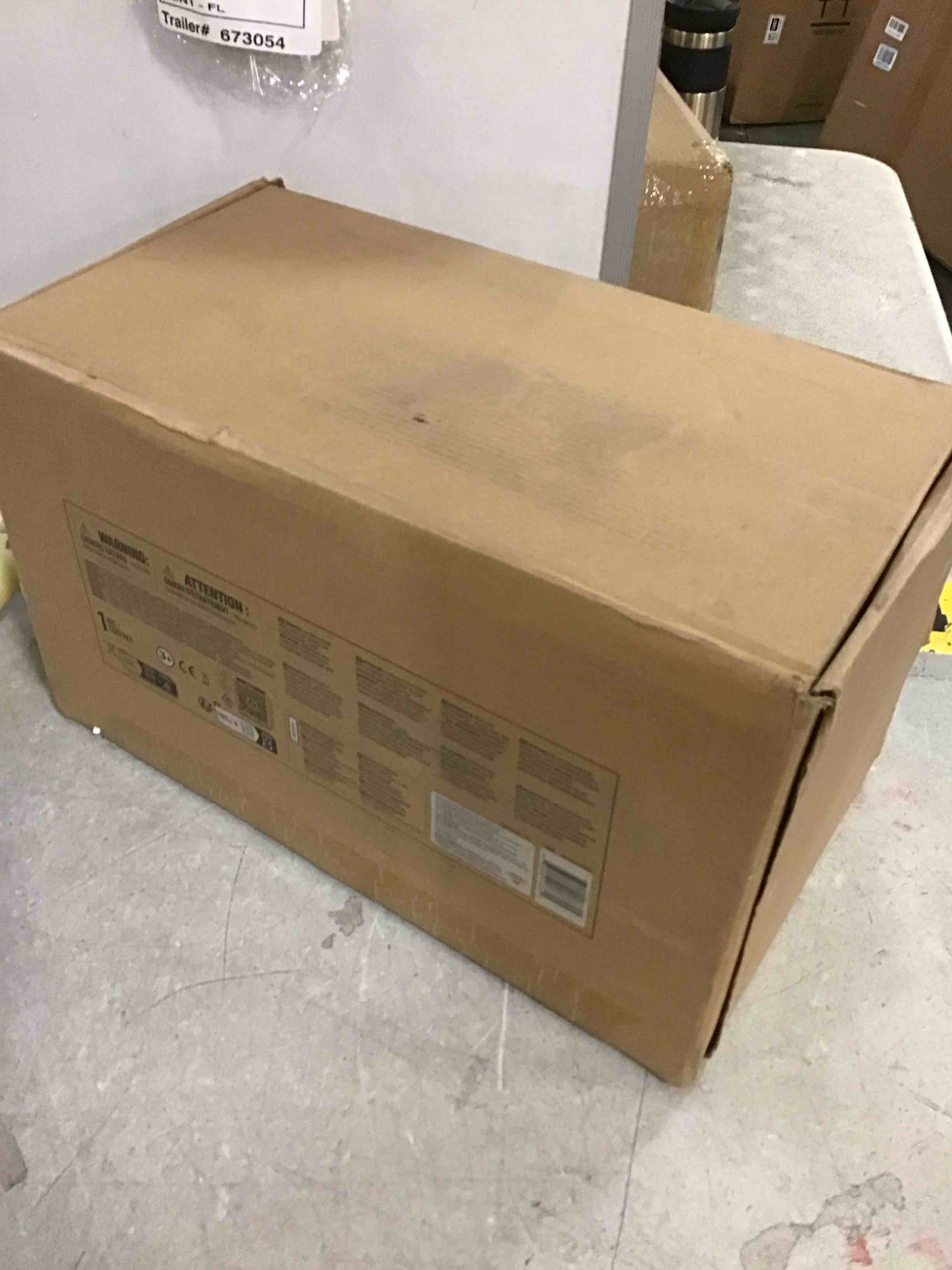 https://s3.amazonaws.com/lotting-images-prod/bidfta/GRA1700464_1738071998972.jpeg