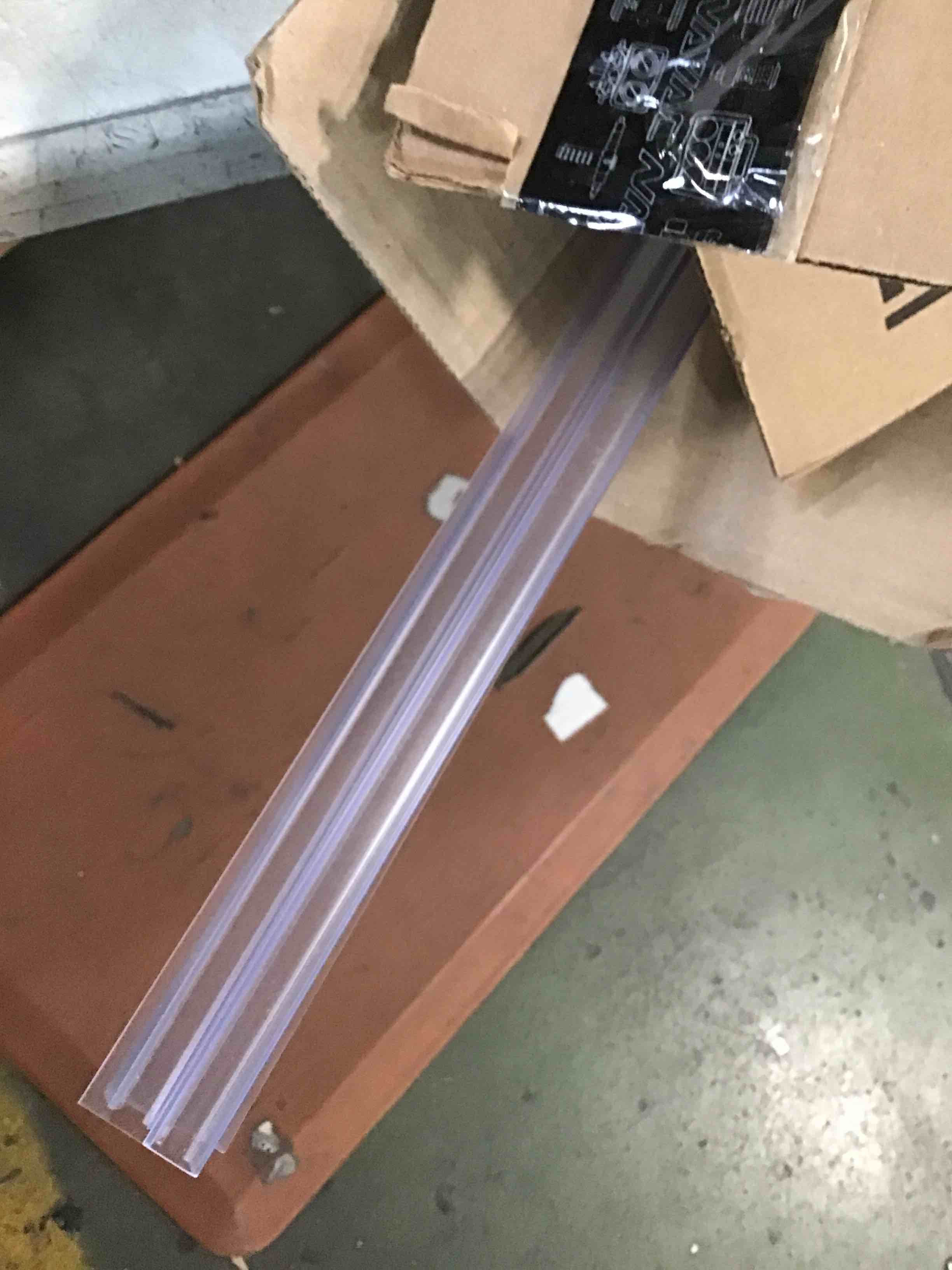 https://s3.amazonaws.com/lotting-images-prod/bidfta/GRA1700484_1738074733891.jpeg