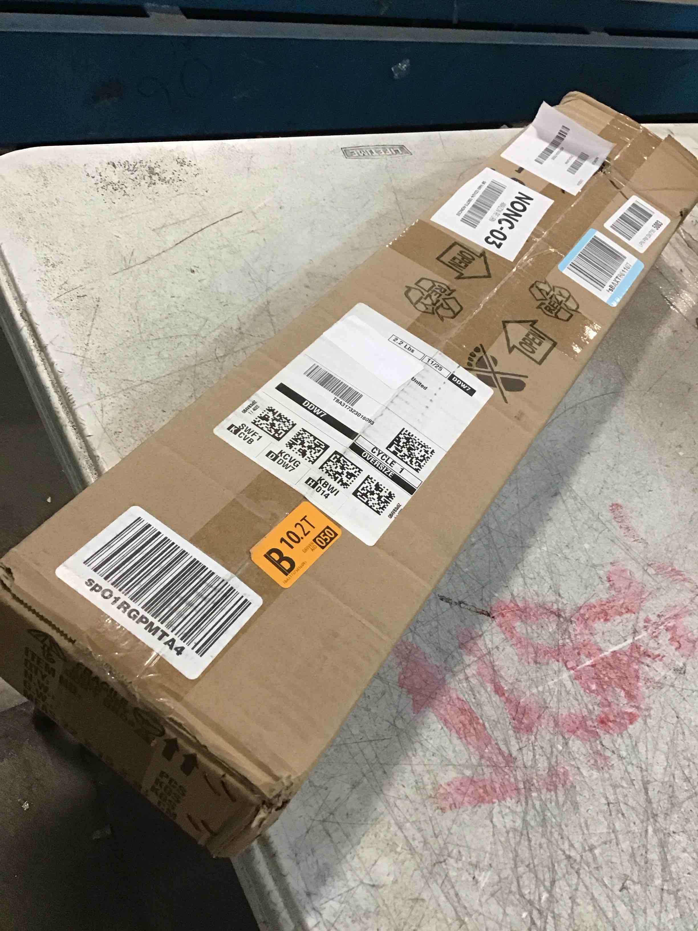 https://s3.amazonaws.com/lotting-images-prod/bidfta/GRA1700678_1738164416637.jpeg