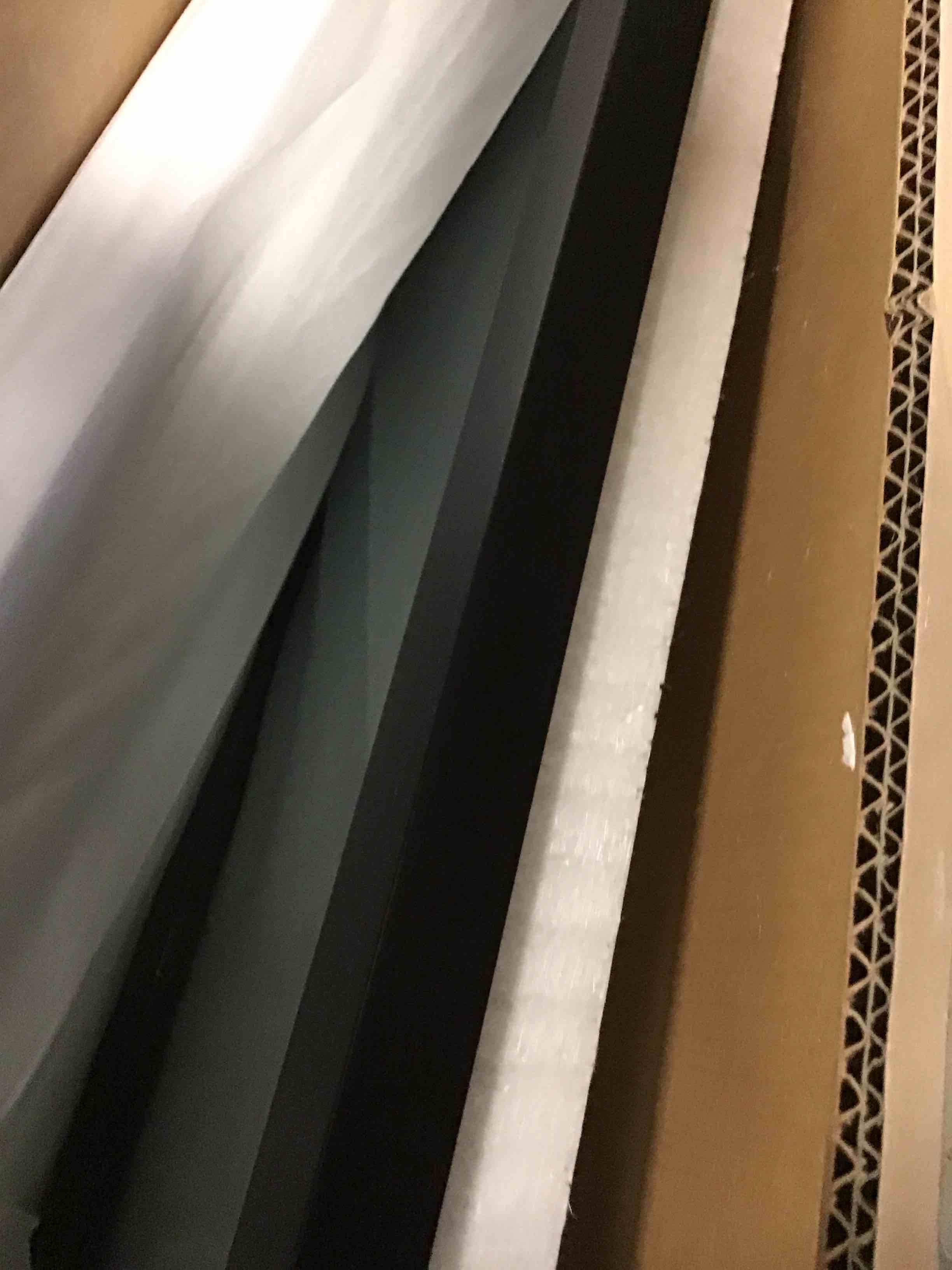 https://s3.amazonaws.com/lotting-images-prod/bidfta/GRA1700729_1738177230606.jpeg