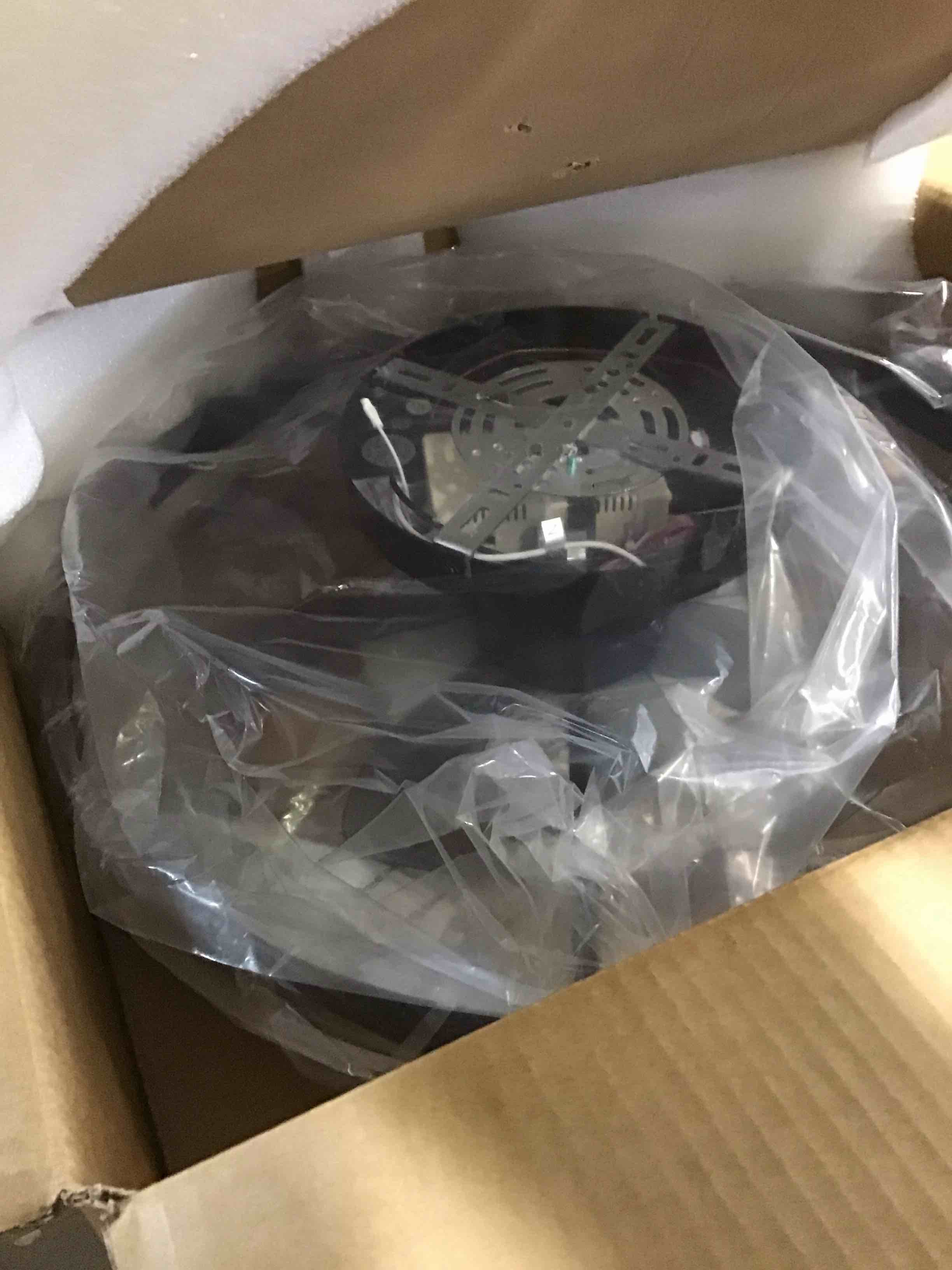 https://s3.amazonaws.com/lotting-images-prod/bidfta/GRA1700800_1738258607484.jpeg