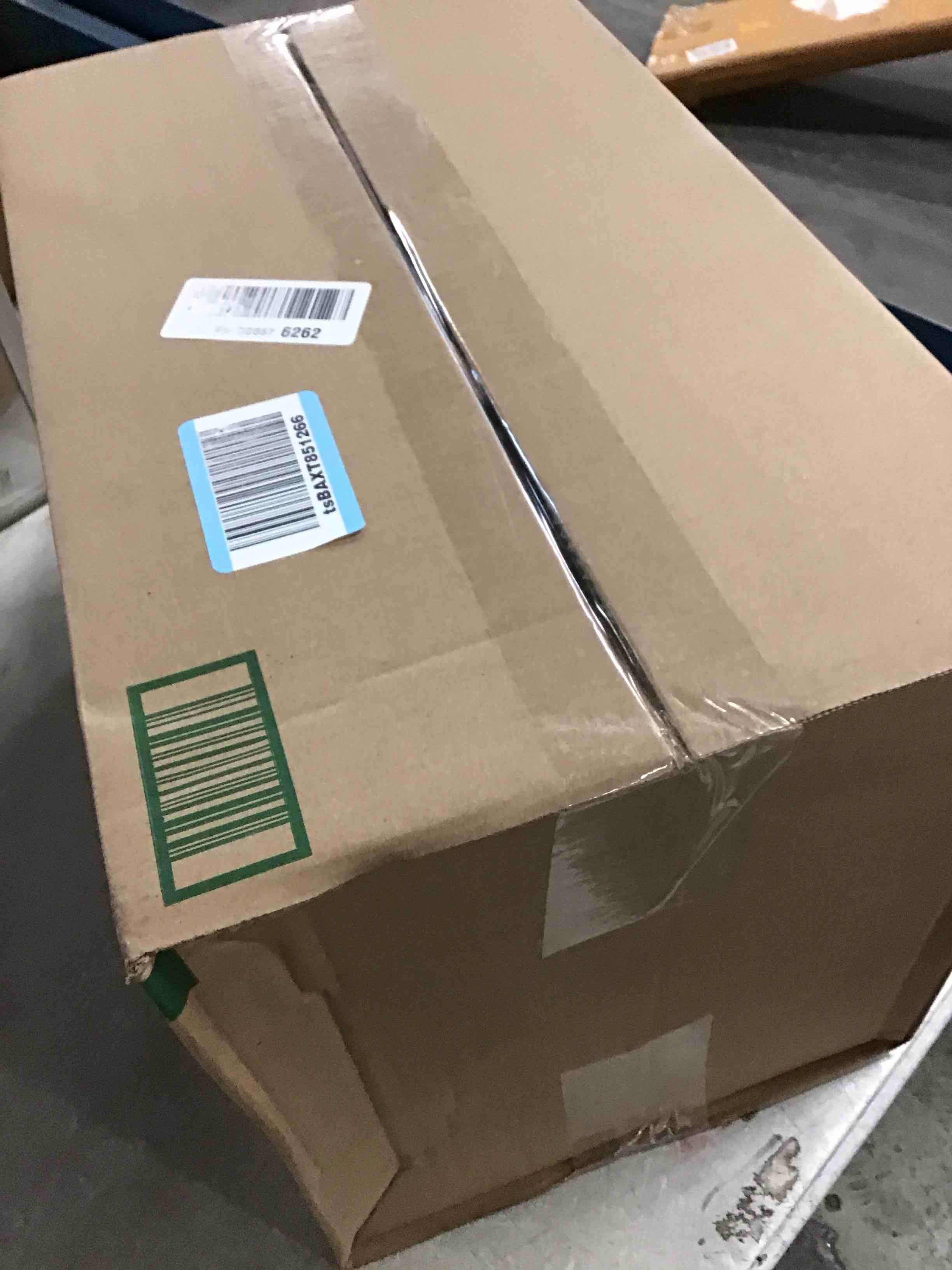 https://s3.amazonaws.com/lotting-images-prod/bidfta/GRA1701271_1738593899832.jpeg