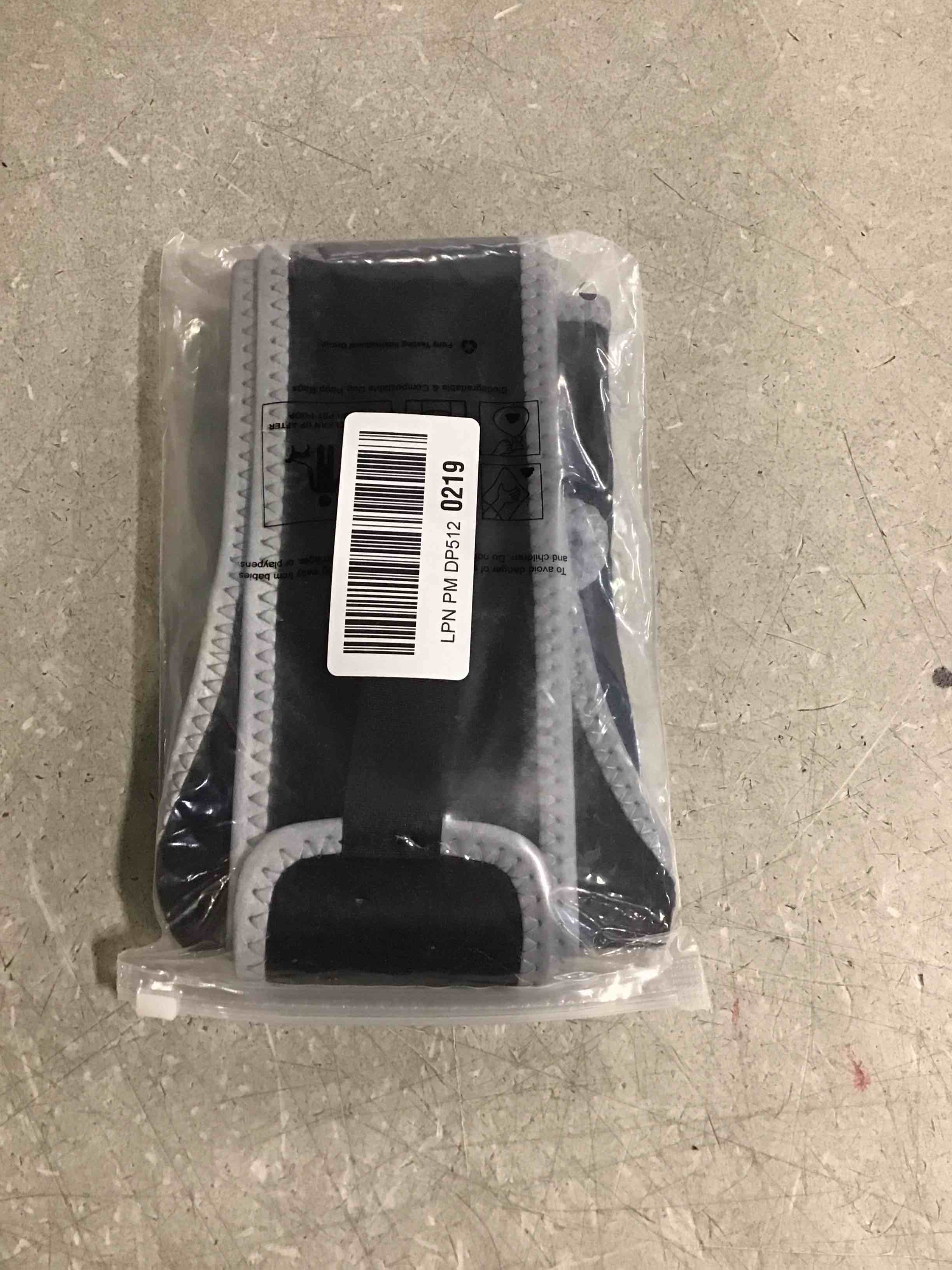 https://s3.amazonaws.com/lotting-images-prod/bidfta/GRA1701282_1738596429311.jpeg
