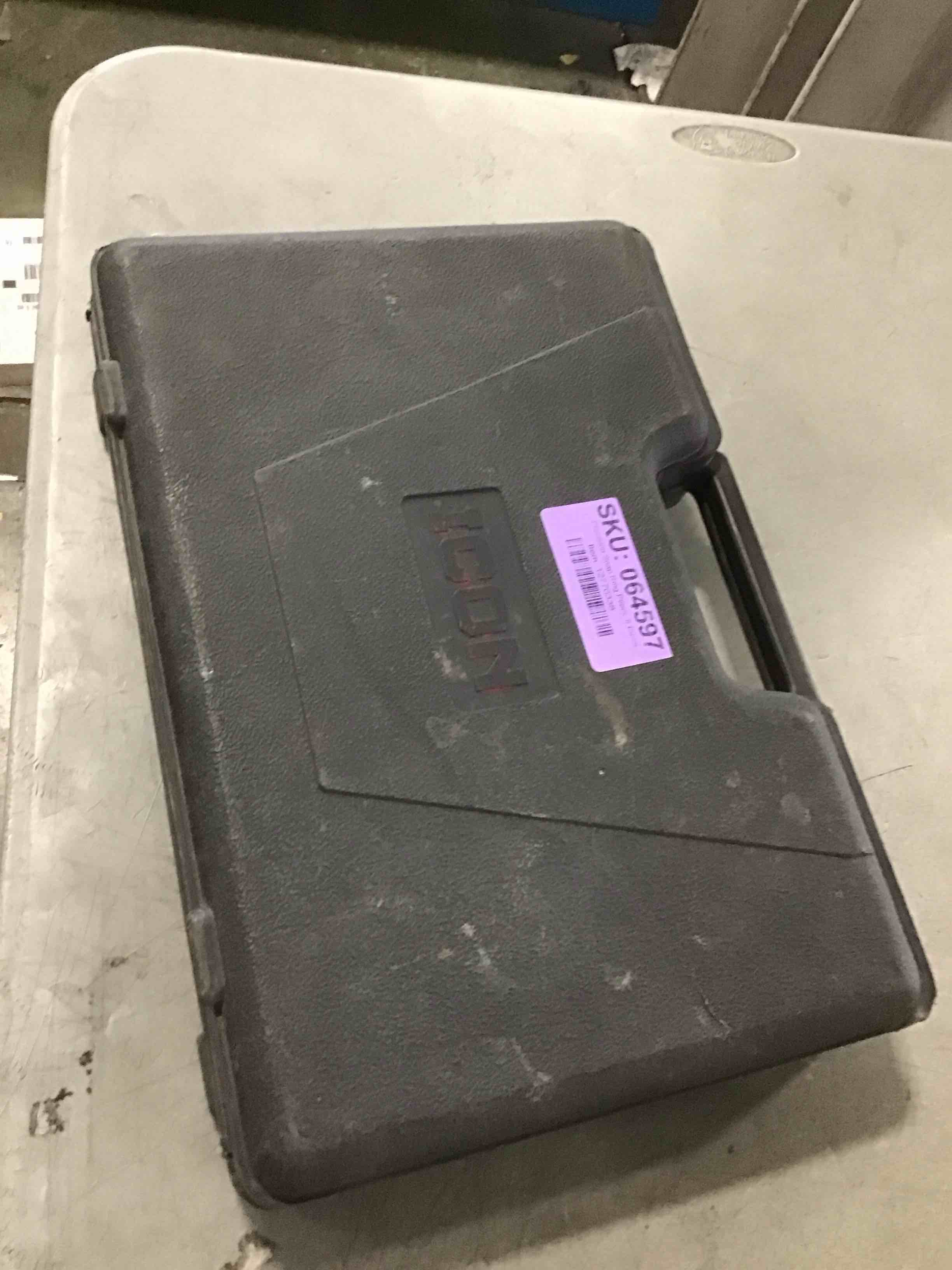 https://s3.amazonaws.com/lotting-images-prod/bidfta/GRA1701693_1738701205576.jpeg