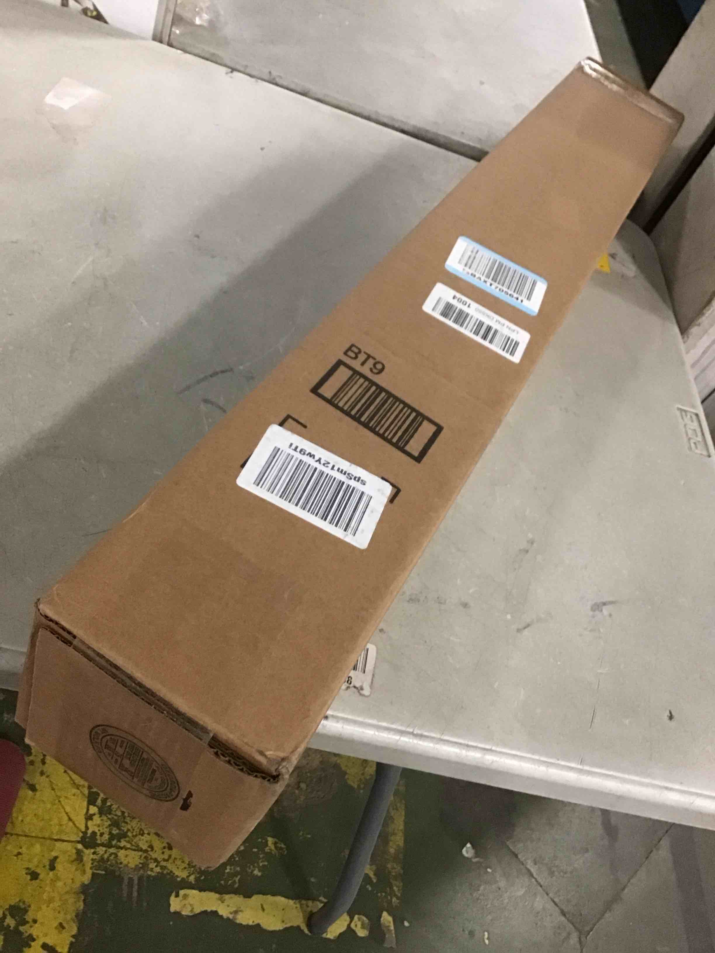https://s3.amazonaws.com/lotting-images-prod/bidfta/GRA1701731_1738761454366.jpeg
